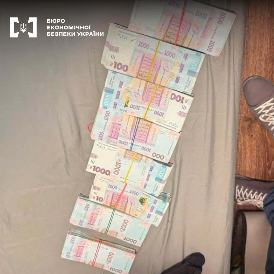 На Київщині викрили нелегальний бізнес на вейпах і тютюні на понад 2 млн грн