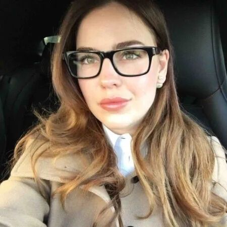 ''Мама, дай на машину'': судья из ''пленок'' НАБУ пользуется квартирой за миллионы и получил от матери почти 3 млн на авто