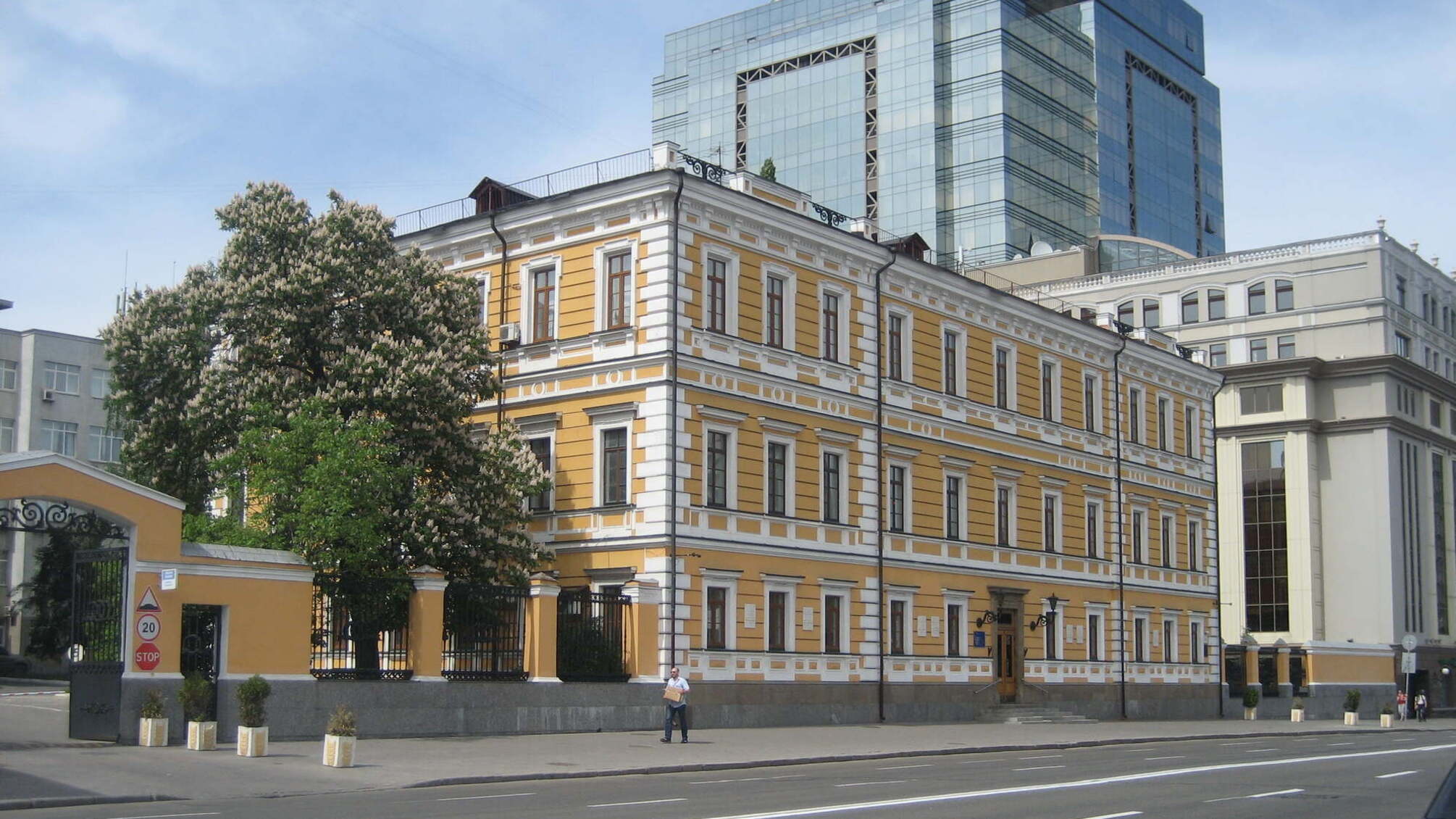 У Києві попередили відчуження шахраями 26-ти гектарів земель держпідприємства