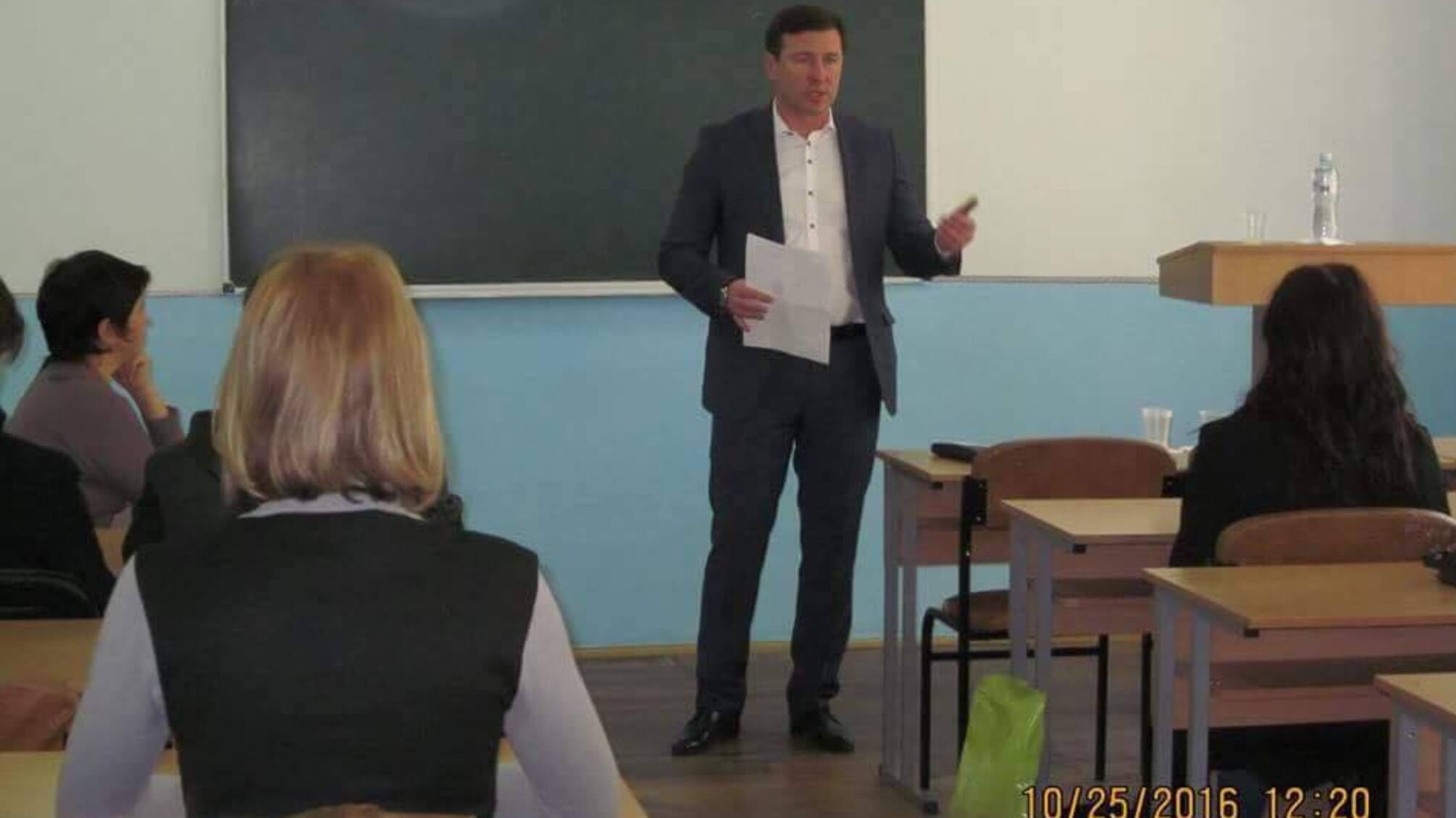 Активісти 'Стоп корупції' провели семінар для студентів університету Драгоманова