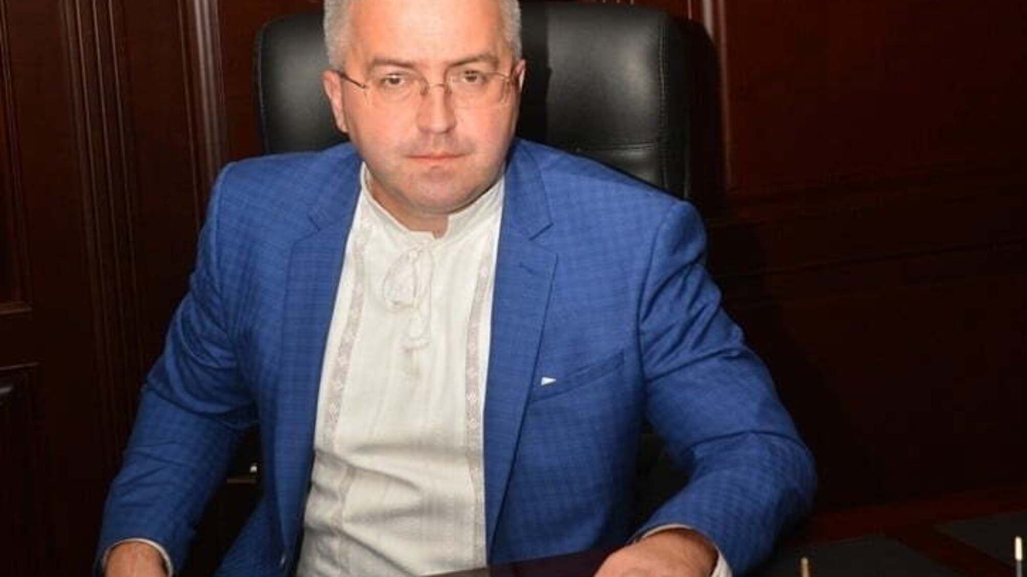 Головному податківцю Рівненщини, упійманому на хабарництві, не повідомили про підозру
