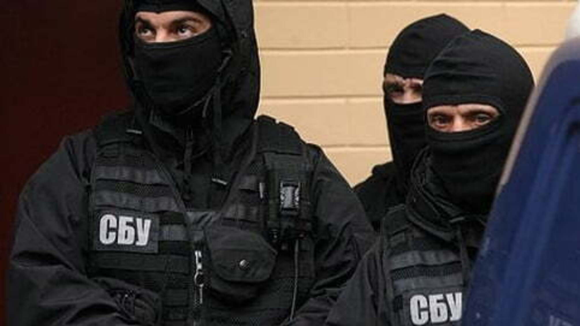 В кількох обласних центрах викрили шахраїв, причетних до фінансування тероризму