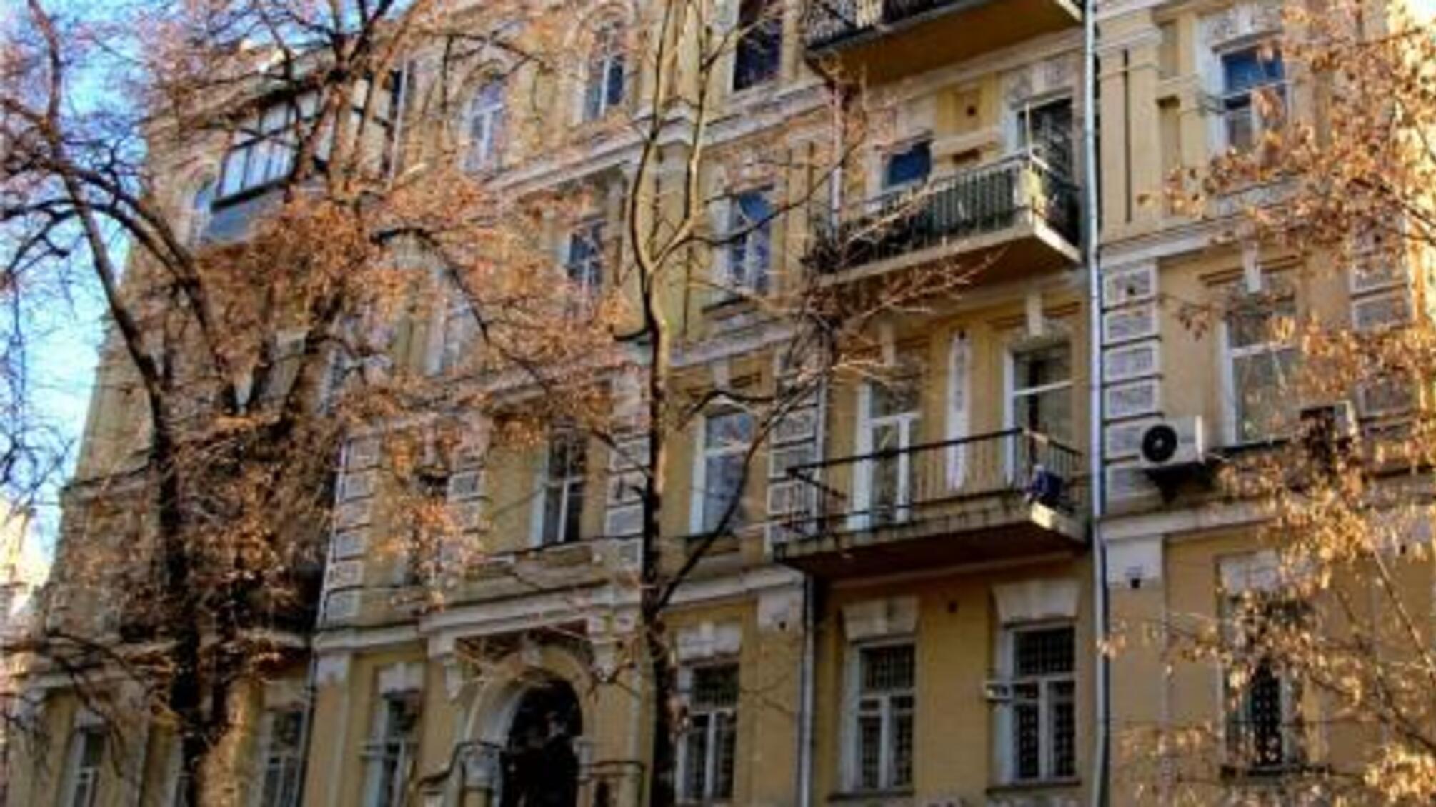 Війна за квадратні метри: у столиці мешканці віп-висотки протистоять інвесторам