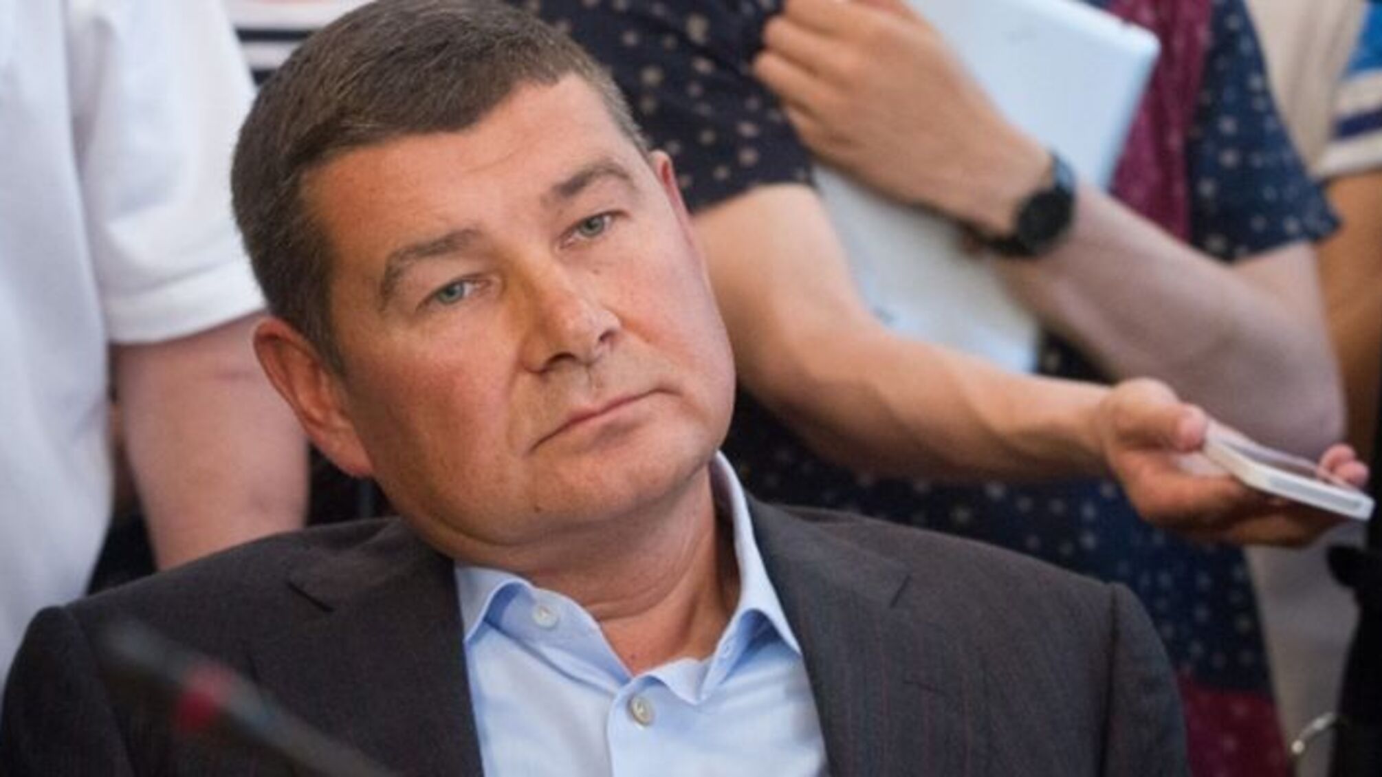 Журналісти припускають, що екс-нардеп Онищенко сподівається повернутися в Україну
