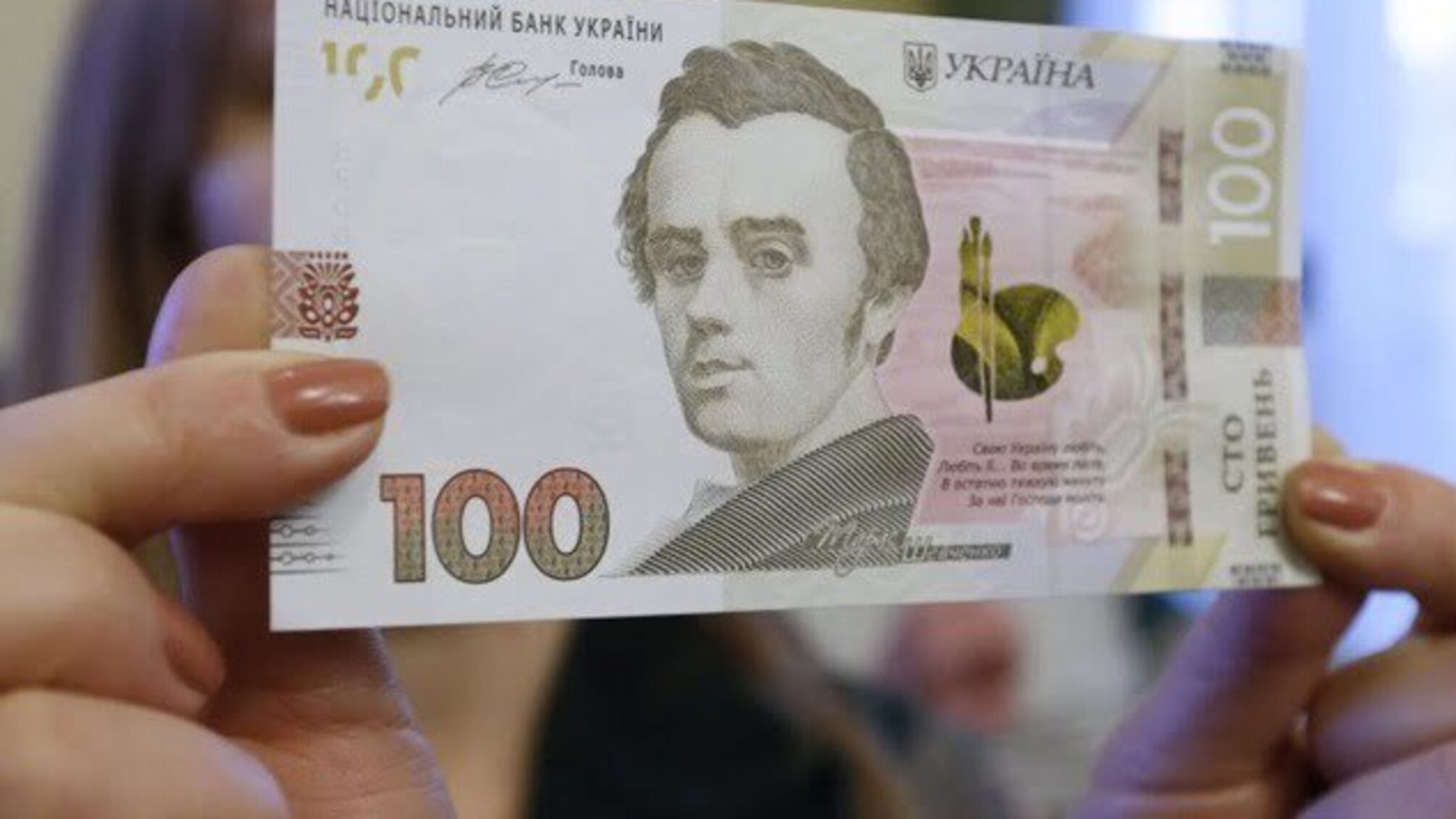 Активісти 'Стоп Корупції' зафіксували підкуп виборців у Поляні на Закарпатті