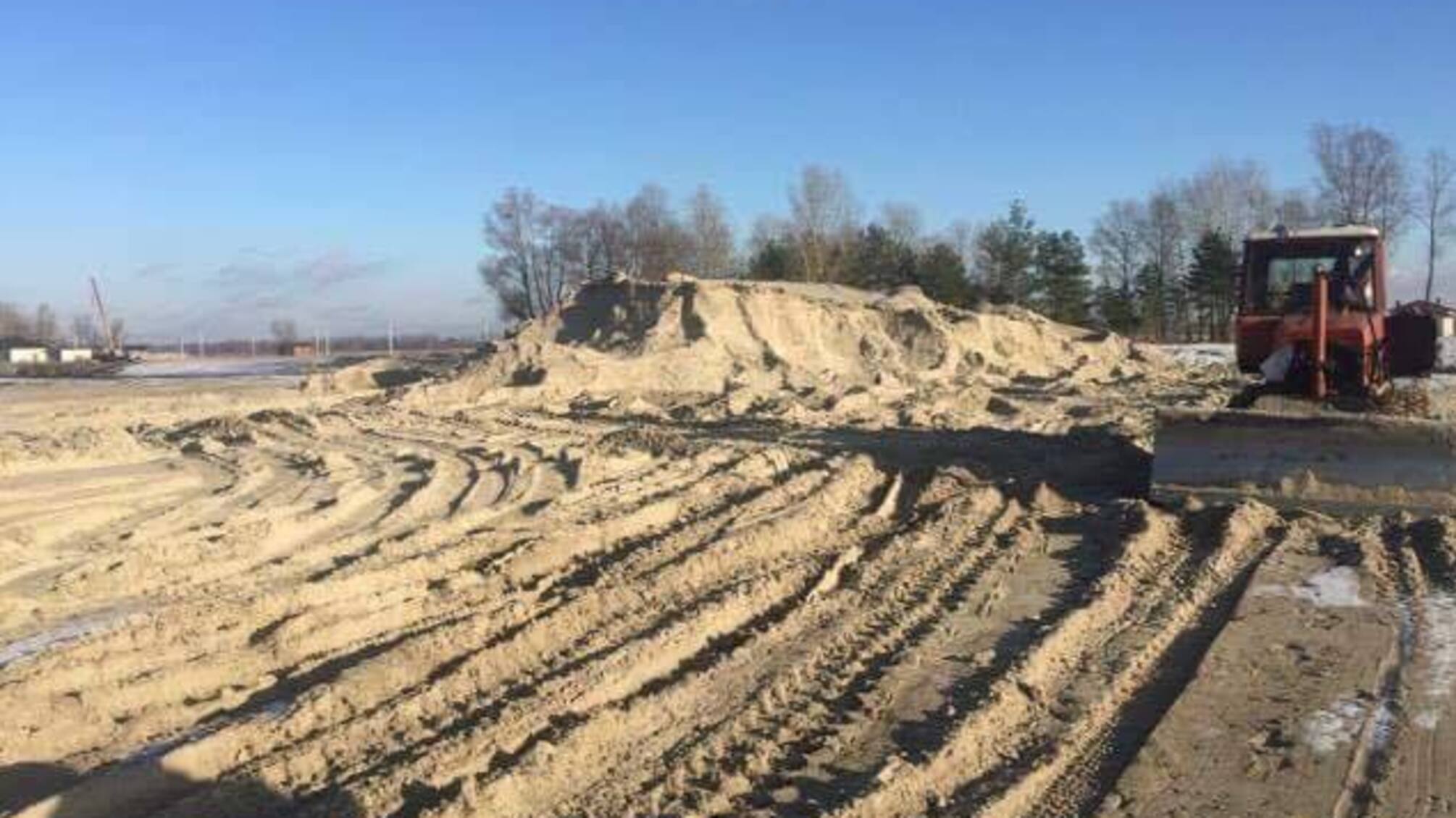 У Новосілках на Київщині викрили банду чорних копачів піску