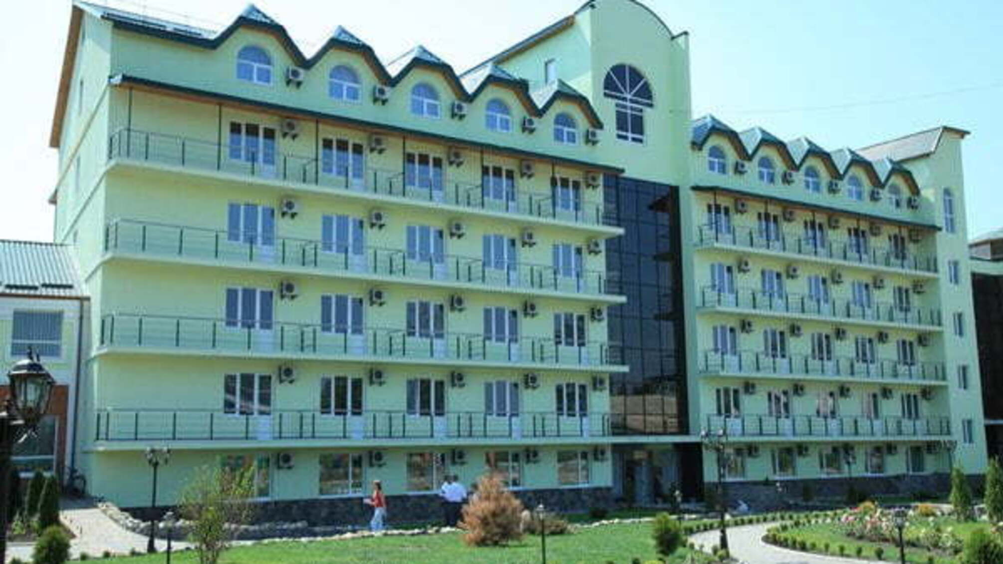 На знімальну групу 'СтопКору' напали на підприємстві депутата Юрчишина