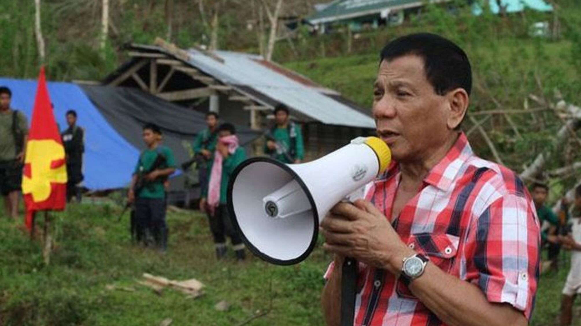 Президент Філіппін зізнався, що убивав наркоділків і пообіцяв викидати корупціонерів з гелікоптера
