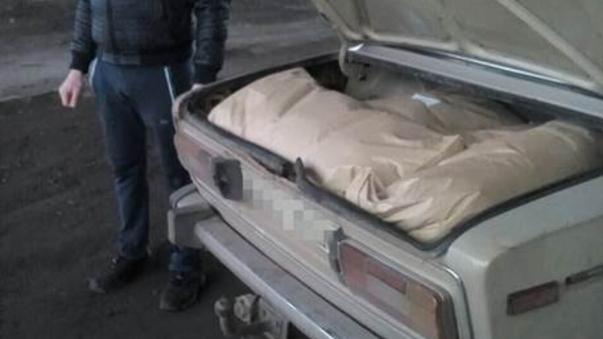 СБУ затримала ділків при спробі дачі хабара на блокпості