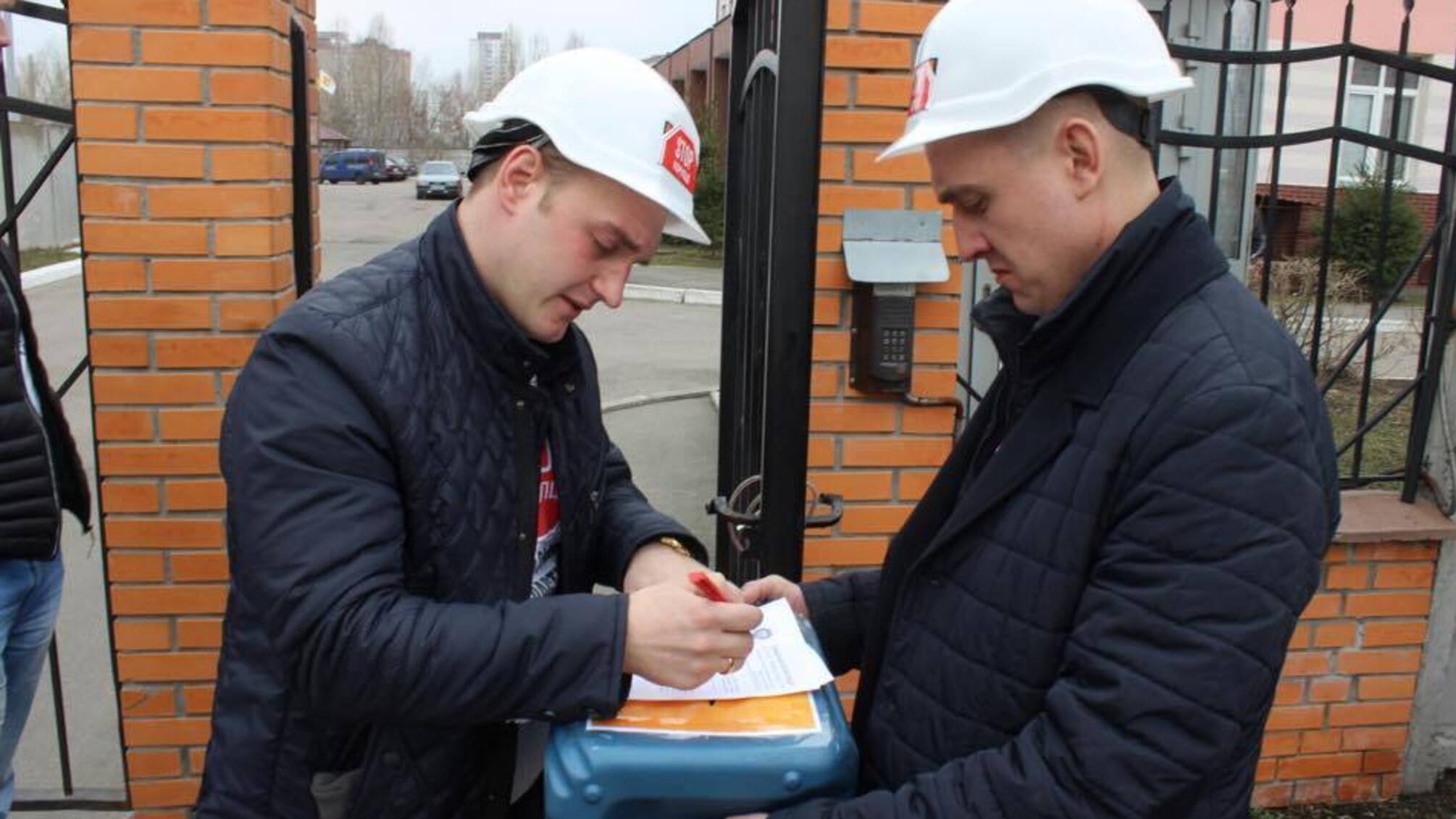 ДСНС перевірить дозволи на нелегальному київському СТО
