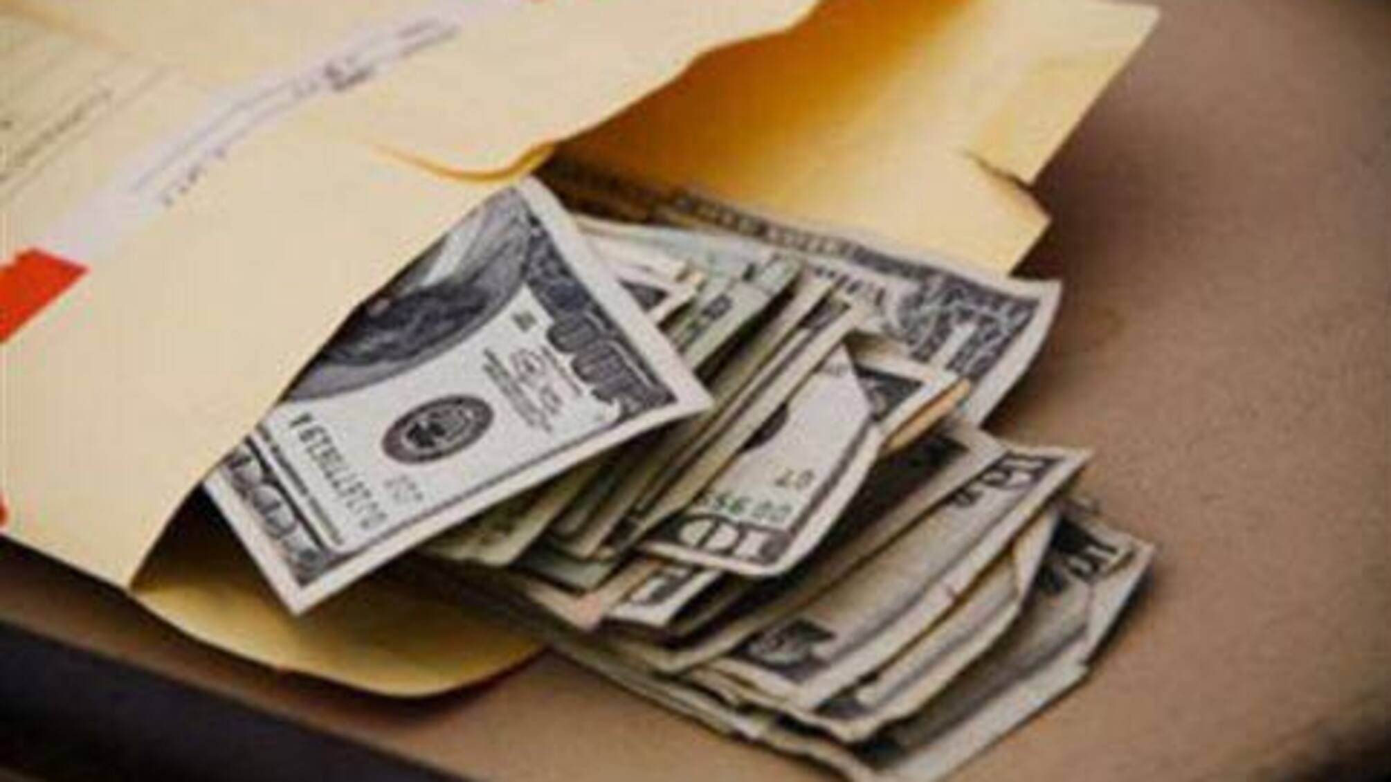 Екс-прокурора на Черкащині судитимуть за хабарництво та шахрайство