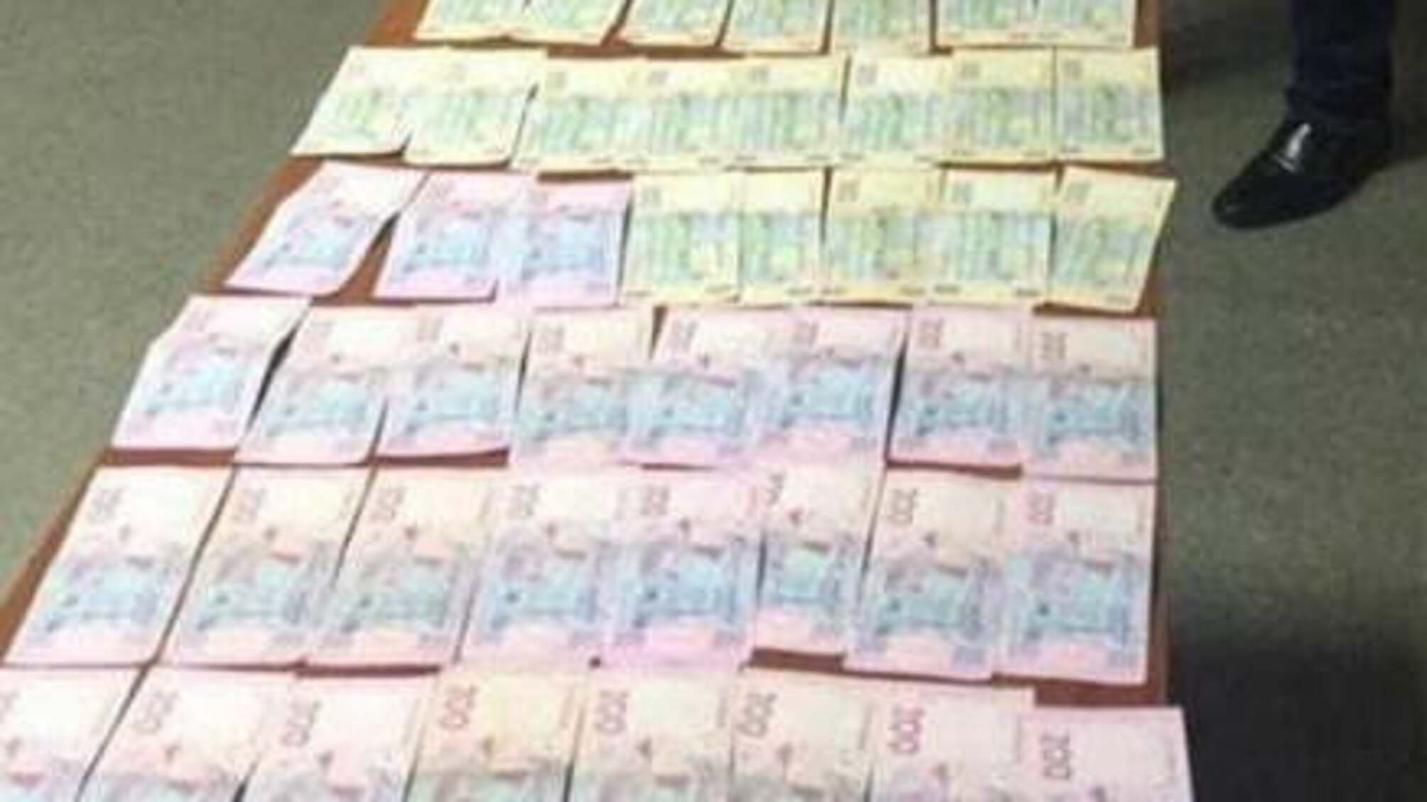 На Київщині СБУ затримала на хабарі у 110 тисяч доларів директора державного підприємства