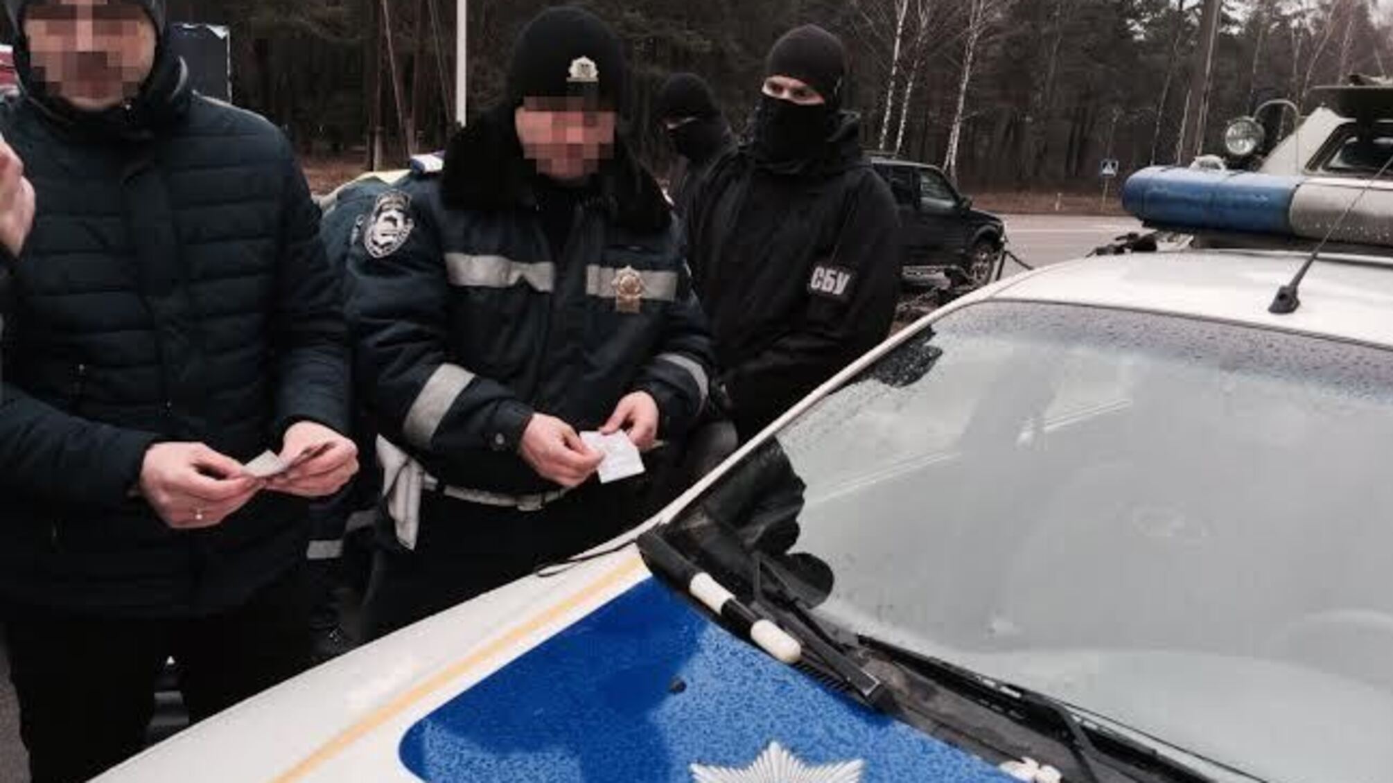 На Волині СБУ затримала двох патрульних-хабарників