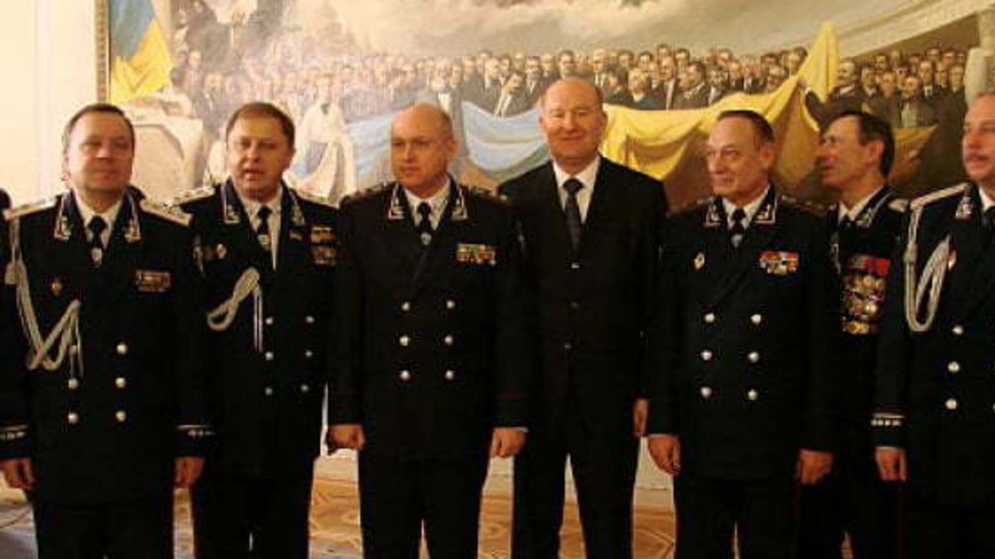 Юристи з'ясували, як екс-очільник МВС Білоконь отримав подвійне громадянство
