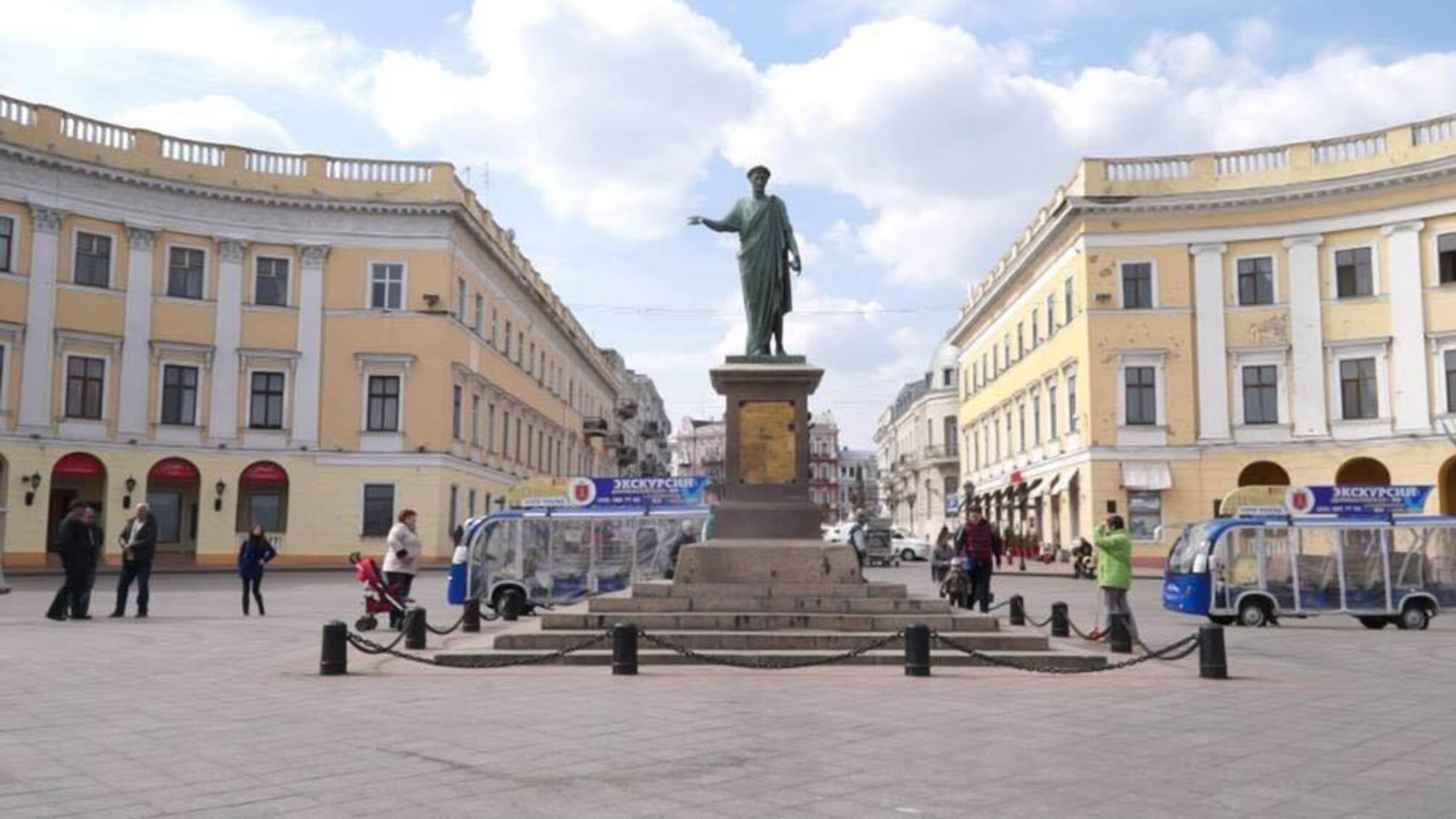 Журналісти з'ясували, чому в Одесі заморозили сучасну систему відведення стоків
