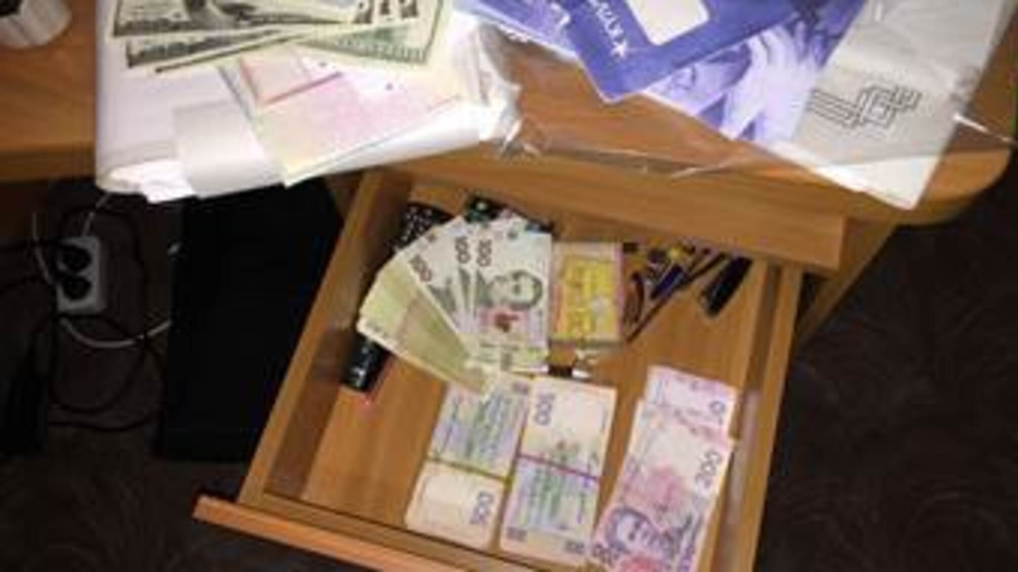 У Дніпропетровську діяв конвертцентр з обігом у 200 млн. грн