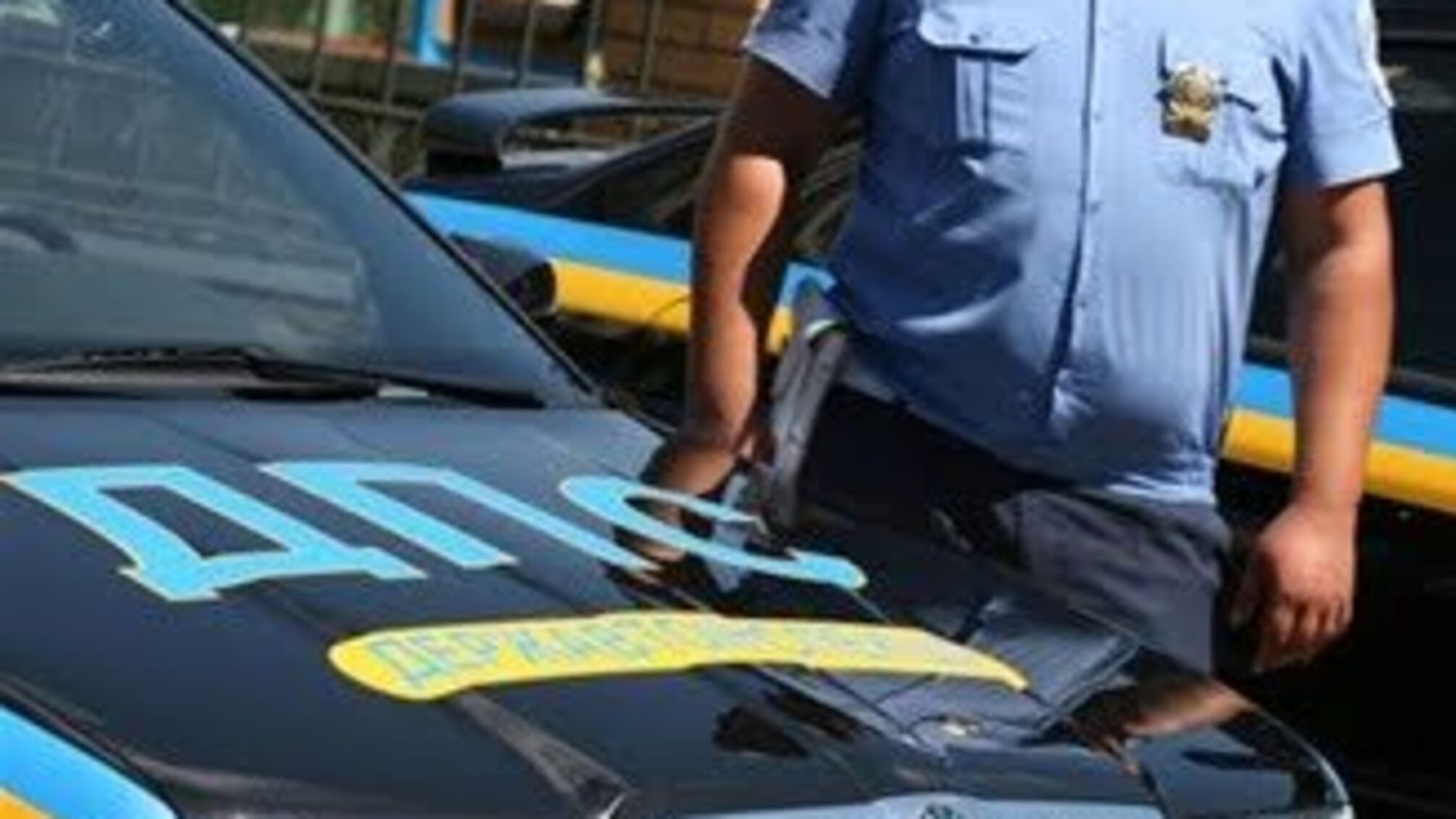 На Чернігівщині поліцейські, переодягнувшись у ДАІшників, брали хабарі з водіїв