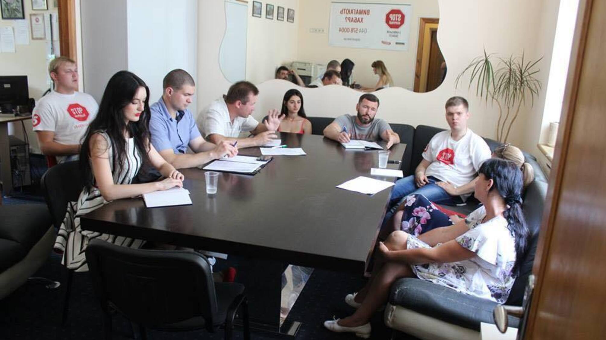Активісти 'Стоп корупції' взяли на озброєння антикорупційний досвід Румунії