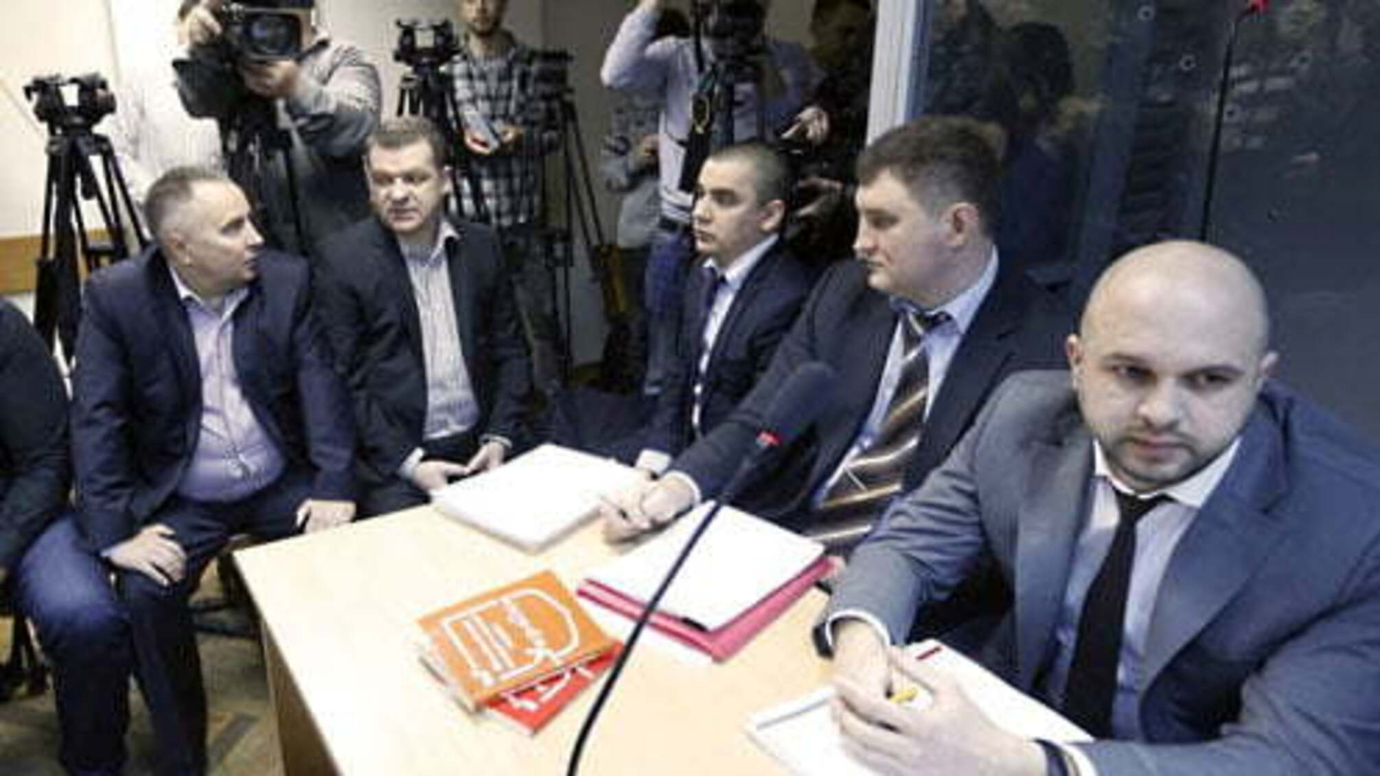Хабар у сумі 200 тис. доларів 'діамантовим прокурорам' передавали у три етапи