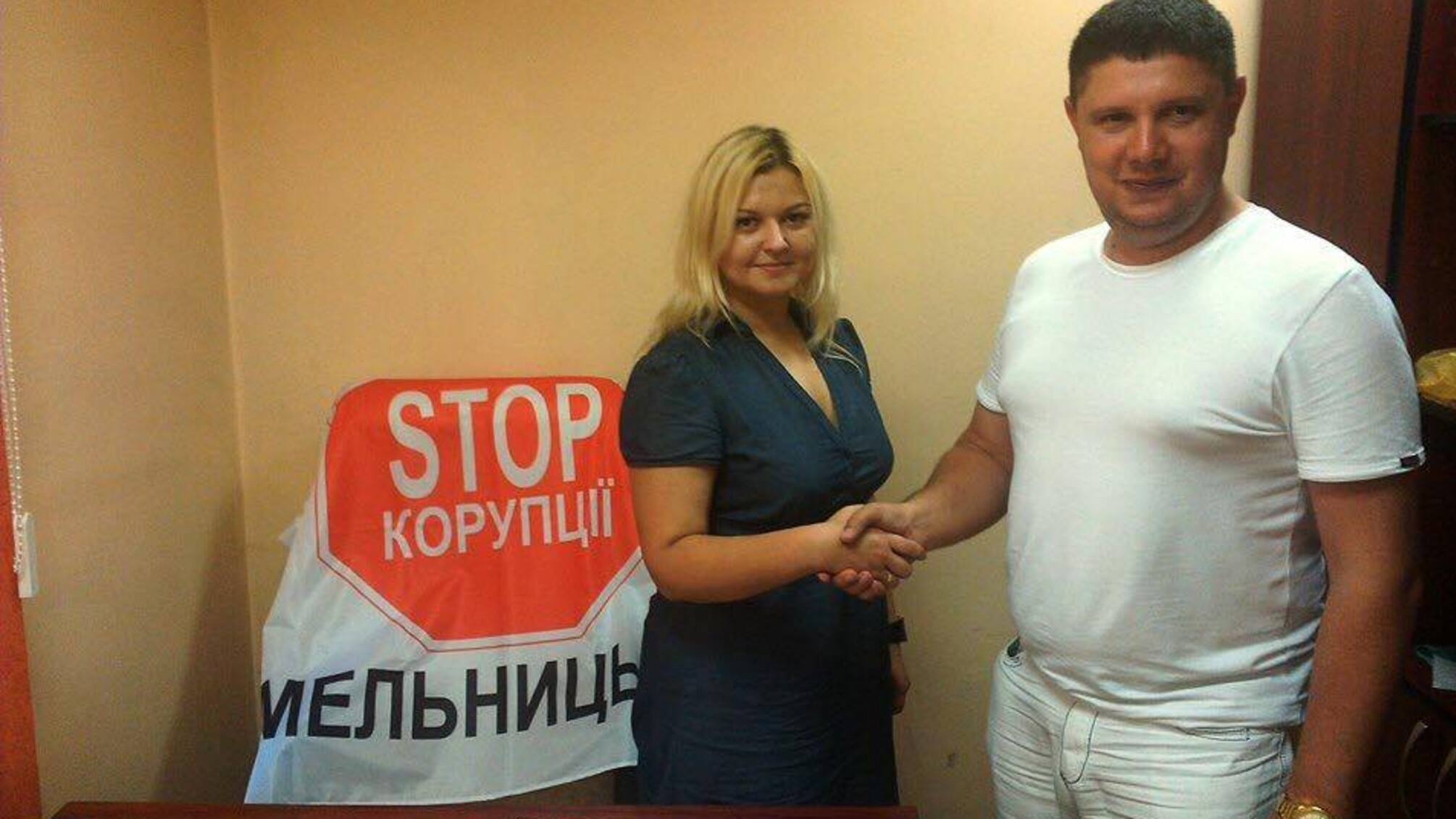 Представники хмельницького осередку 'Стоп корупції' підписали меморандум з 'Автомайданом'