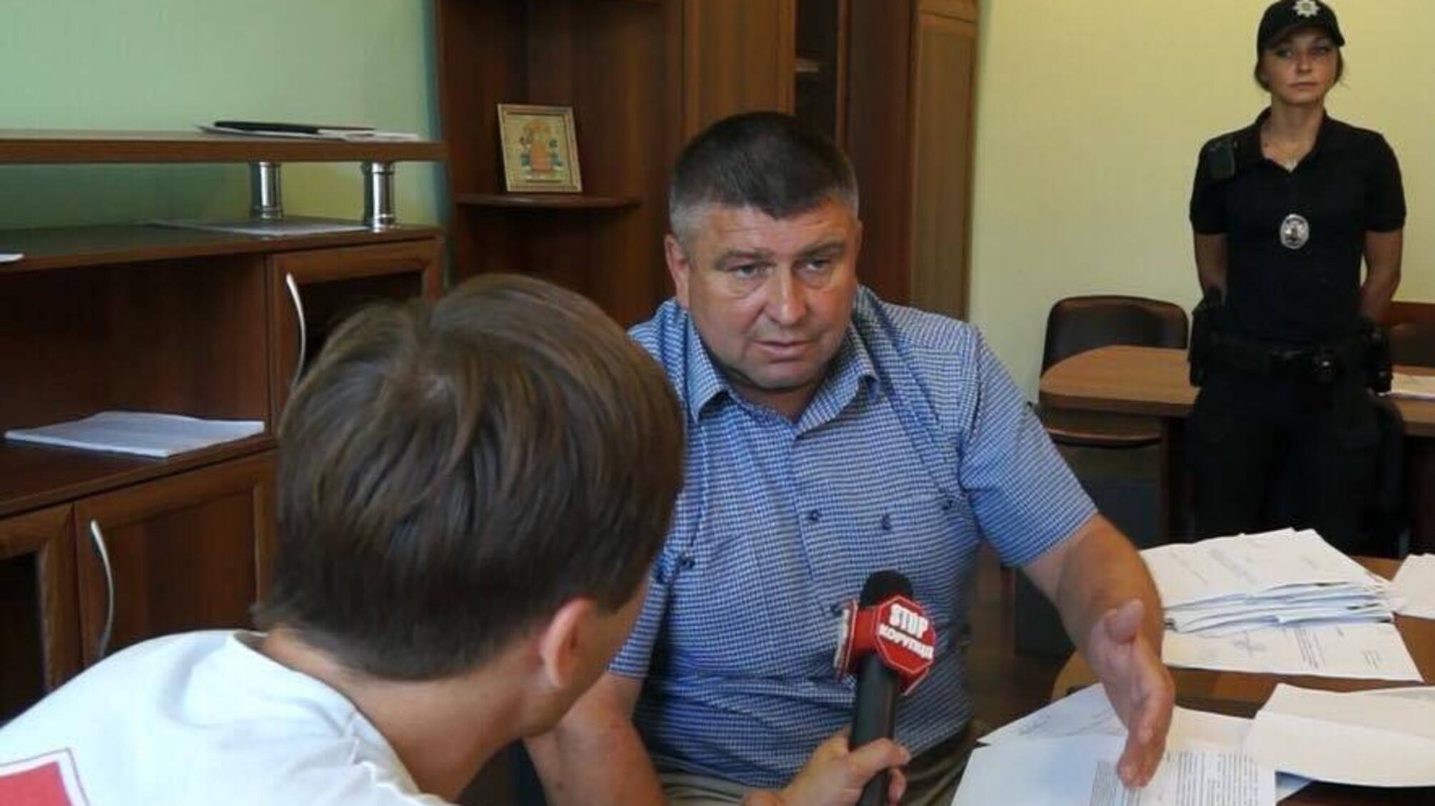 Керівник ДАБІ Івано-Франківська виштовхав оператора 'СтопКору' зі свого кабінету