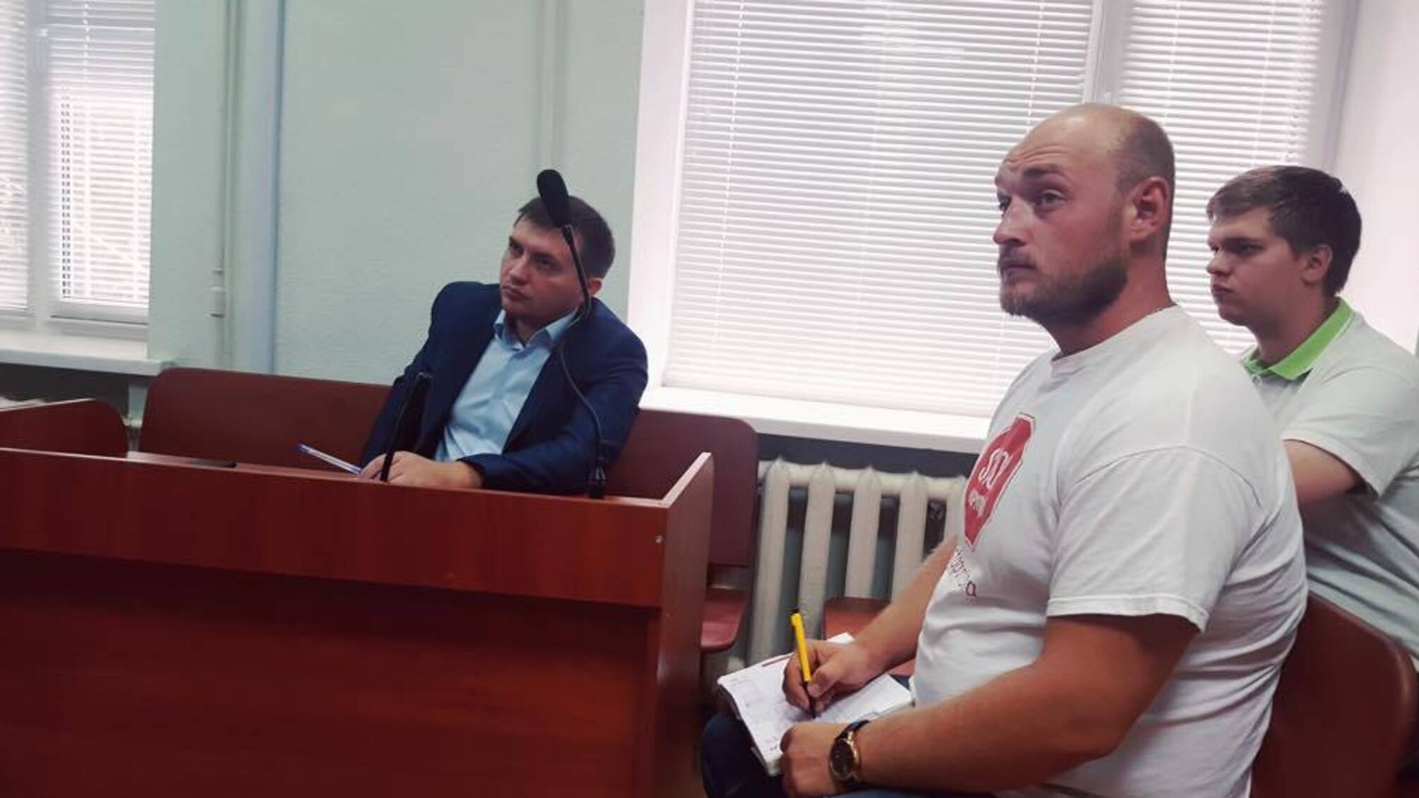 Завдяки активістам копачі-нелегали залишилися без спецтехніки