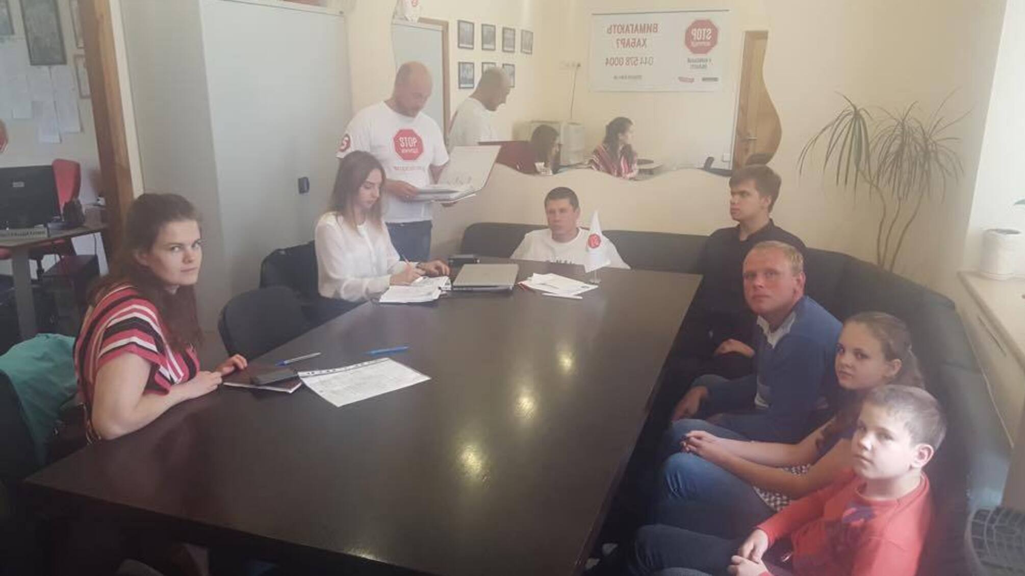 Багатодітна родина просить 'Стоп корупції' допомогти у пошуках зниклих дітей