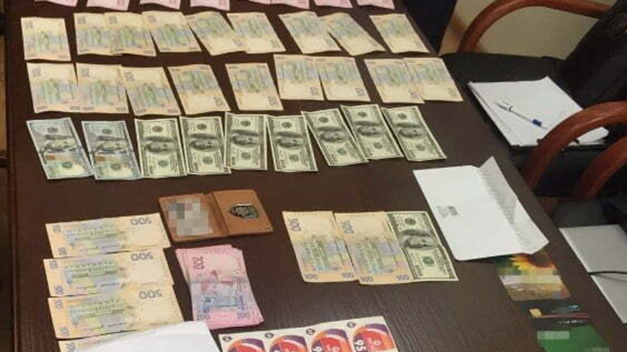 На Київщині керівника ДСНС затримали під час одержання 50 тис. грн хабара