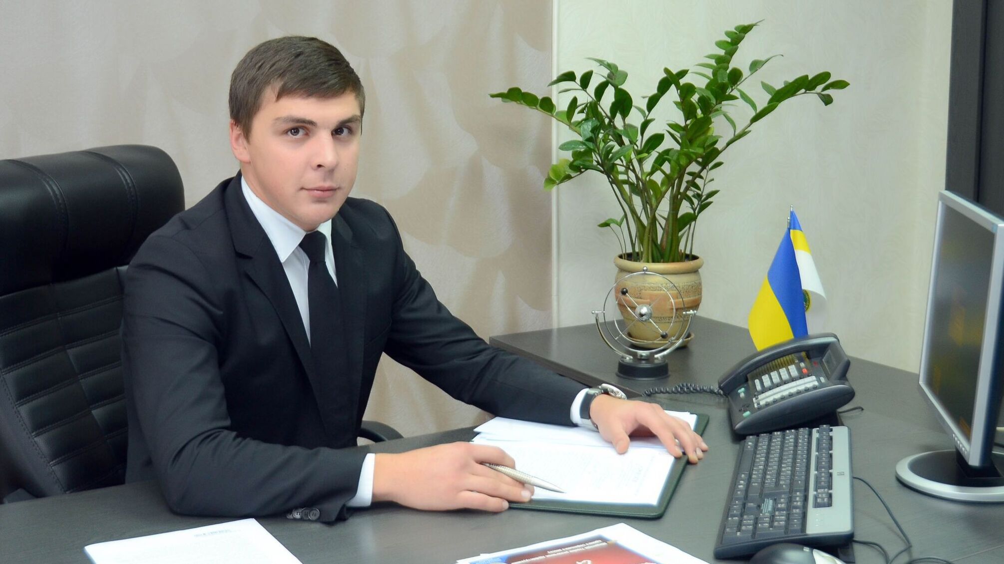 Керівництво податкової Дарницького району переховується від журналістів