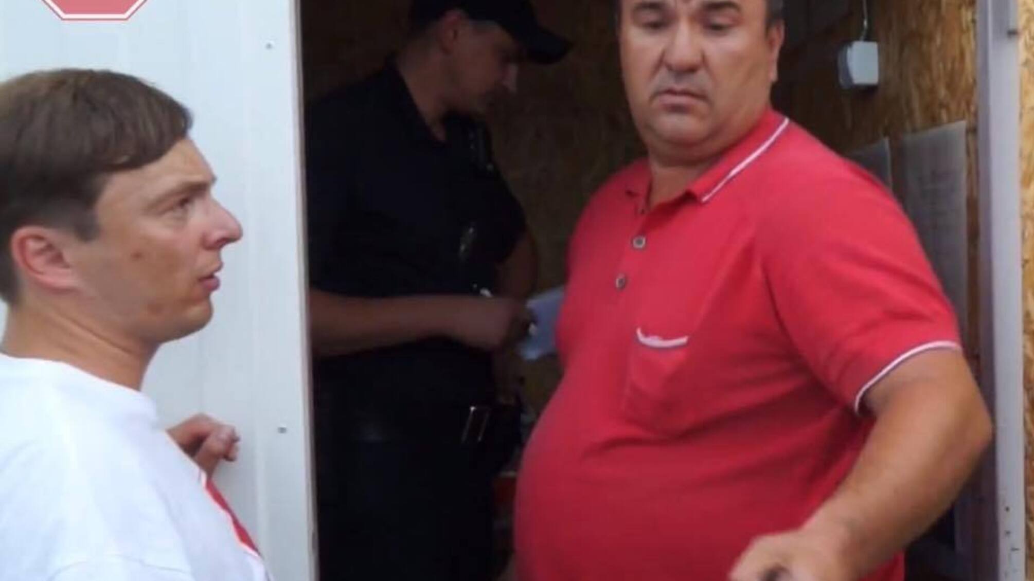 Після нападу на 'СтопКор' поліція завела справу на власника нелегальної заправки