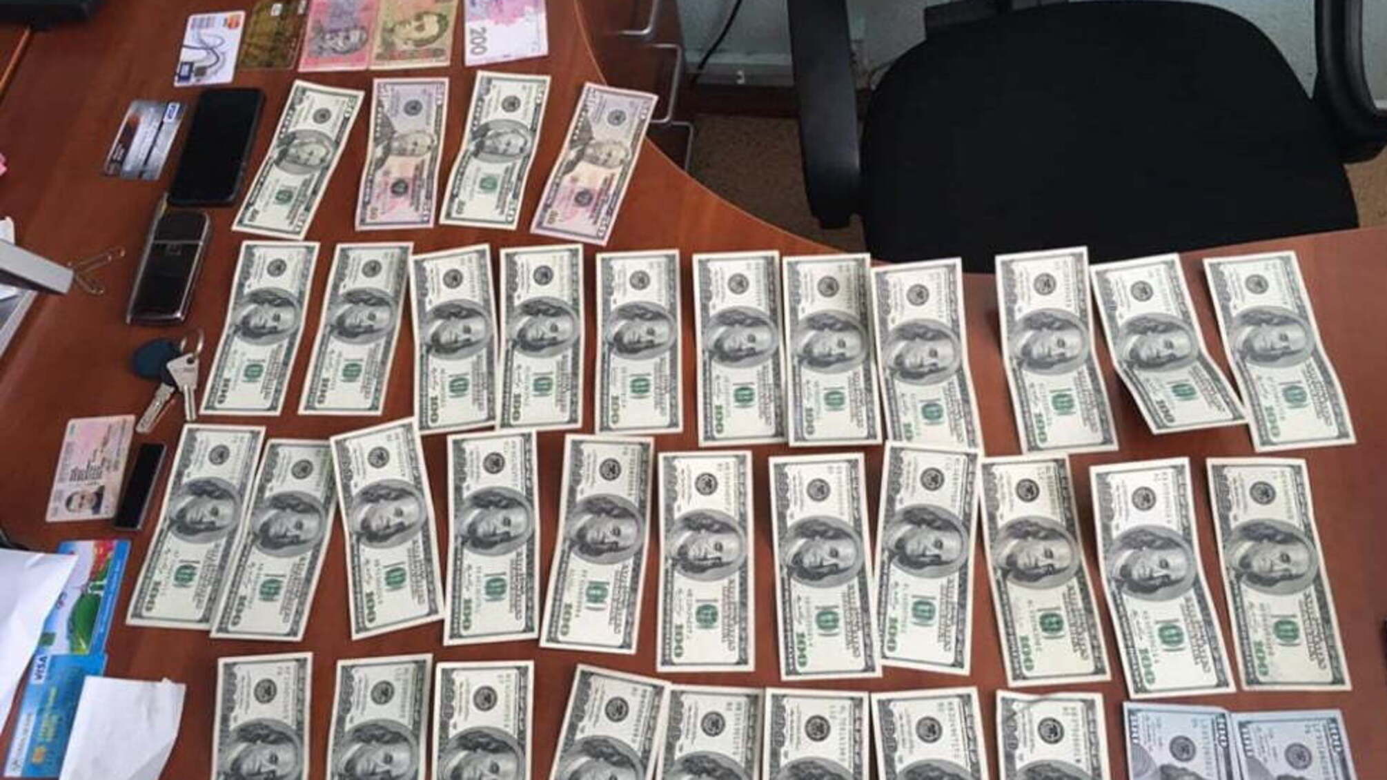 У Одесі затримали працівників міграційної служби, які наживалися на підприємцях