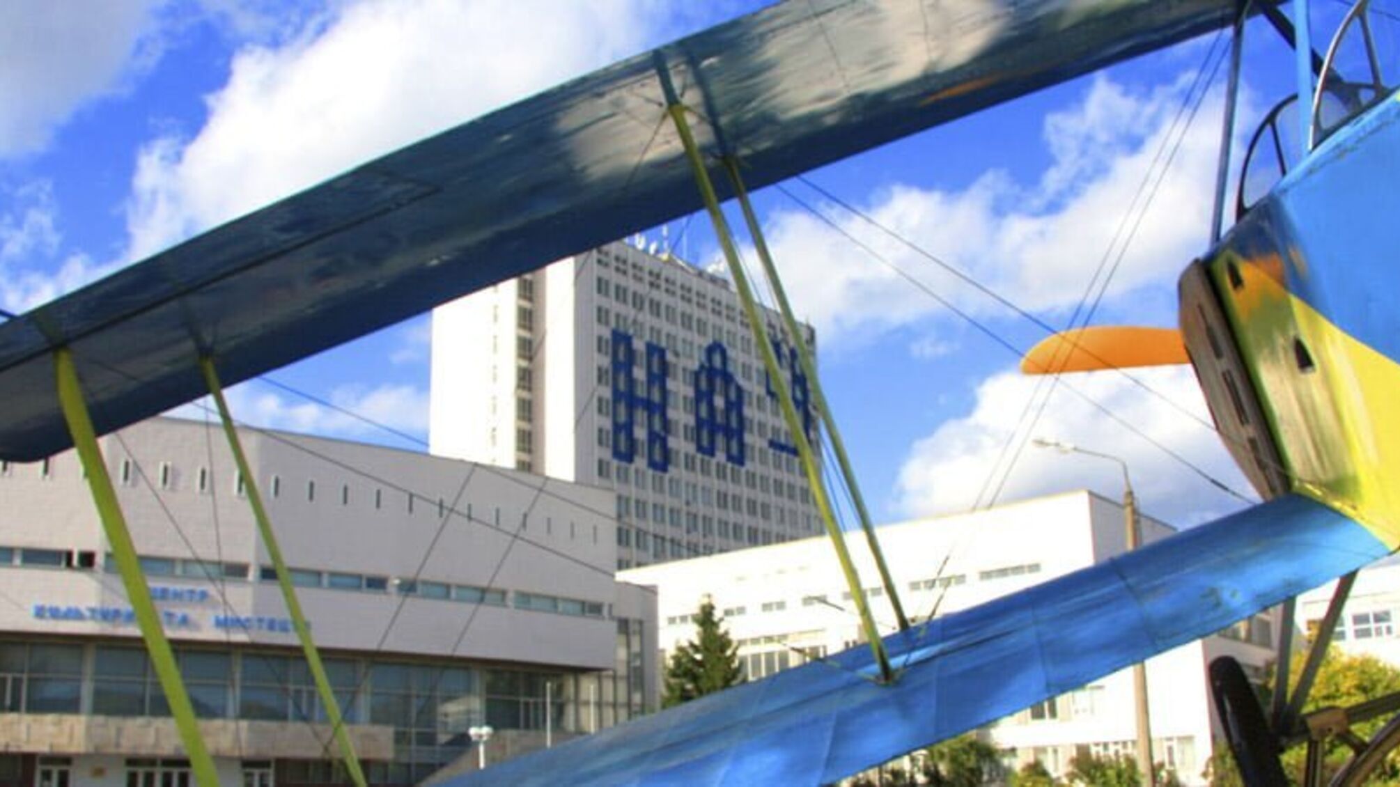 В.о. ректора НАУ, якого впіймали на хабарі, звільнили з посади