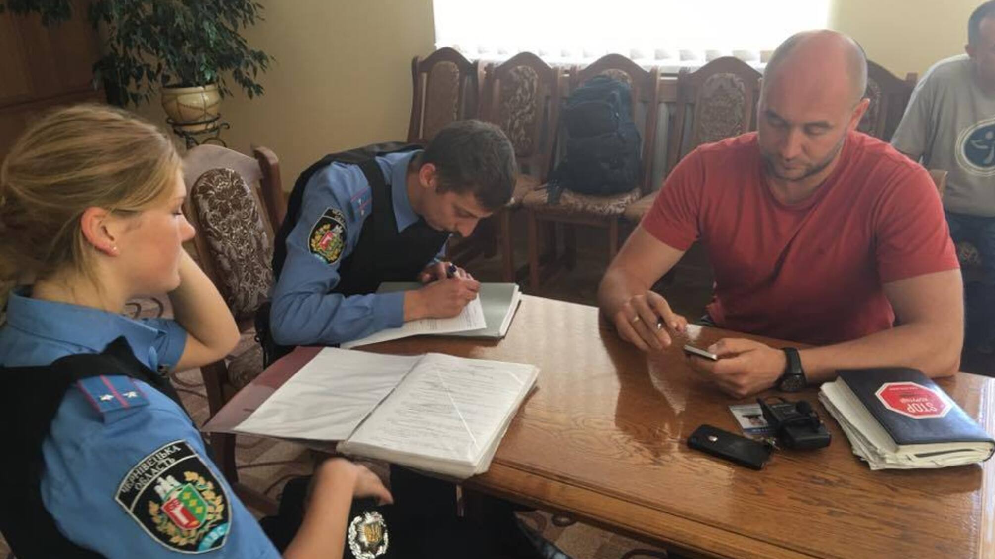 У першого заступника голови Держприкордонслужби Серватюка, який вніс Романа Бочкалу у базу терористів, проводять обшуки