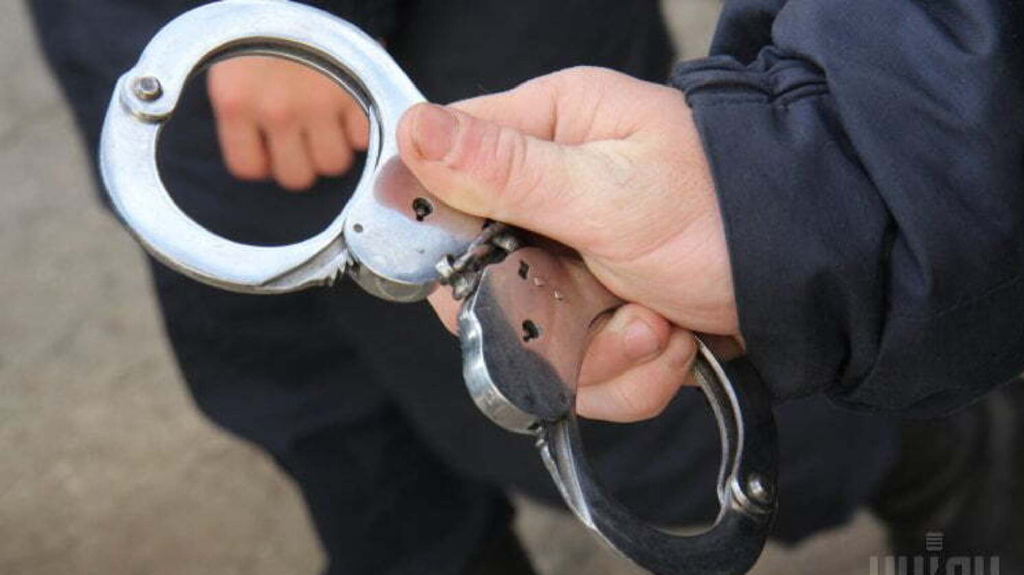 На Чернігівщині працівник пенітенціарної служби заробляв на в'язнях