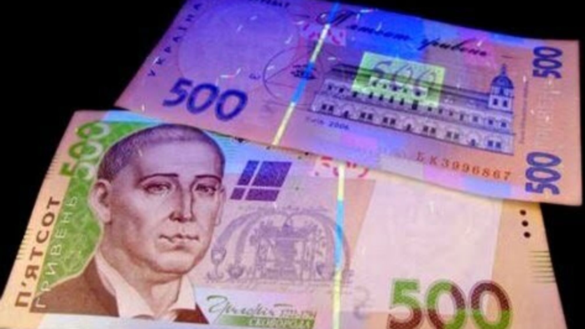 На Волині податківець щомісяця здирав гроші з місцевого підприємця