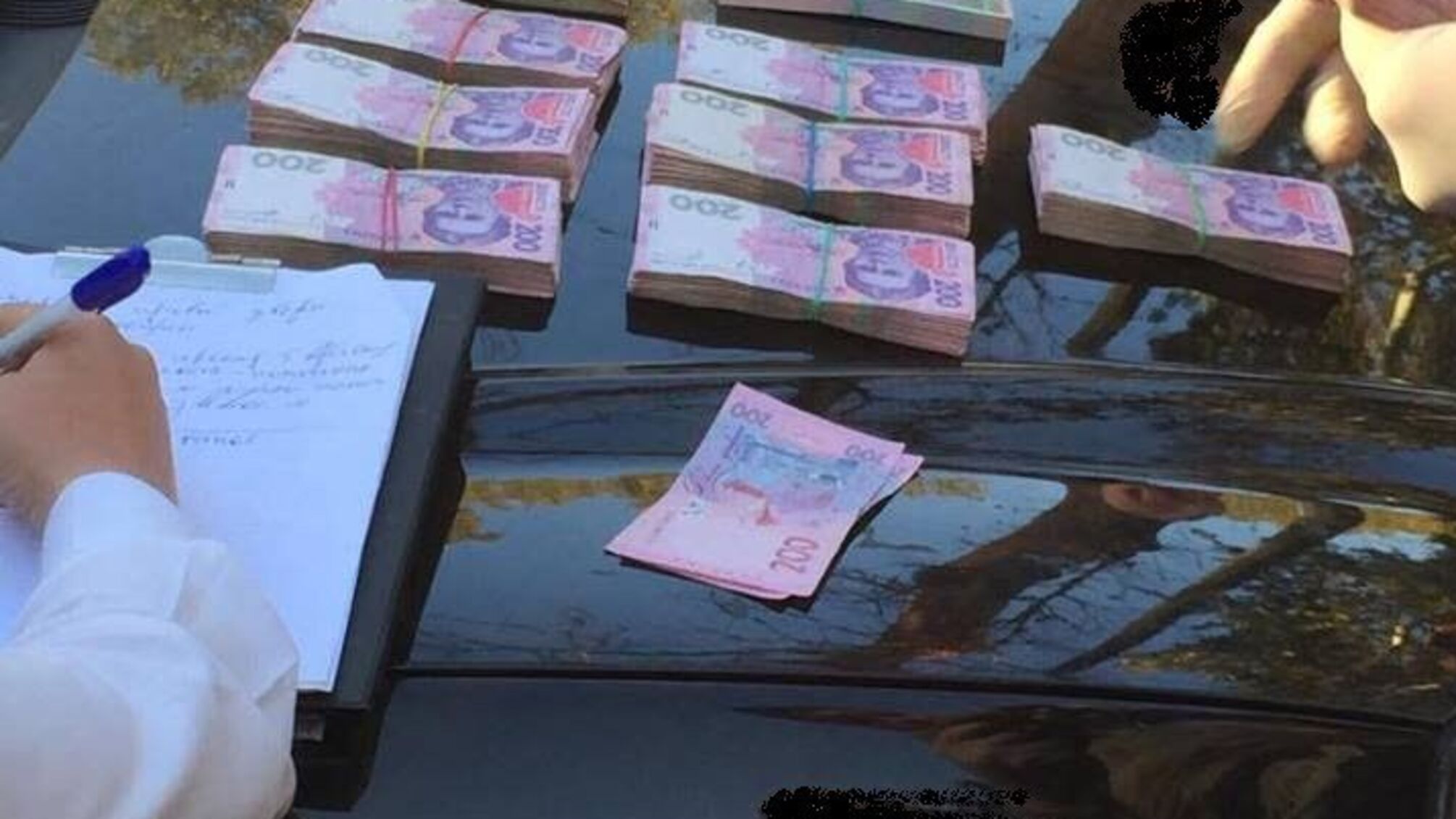 У Одесі на півмільйонному хабарі попався арбітражний керуючий підприємства