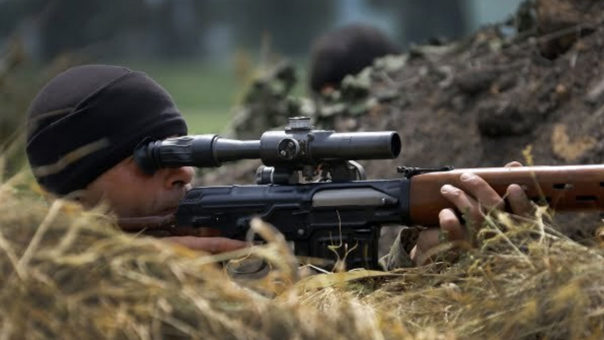 В районі Донецька працює декілька груп снайперів – Тимчук