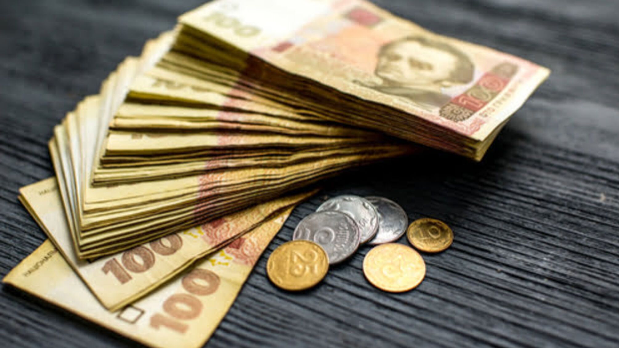 На Донеччині хабарниця з фіскальної служби вимагала 55 тис. грн у приватного підприємця
