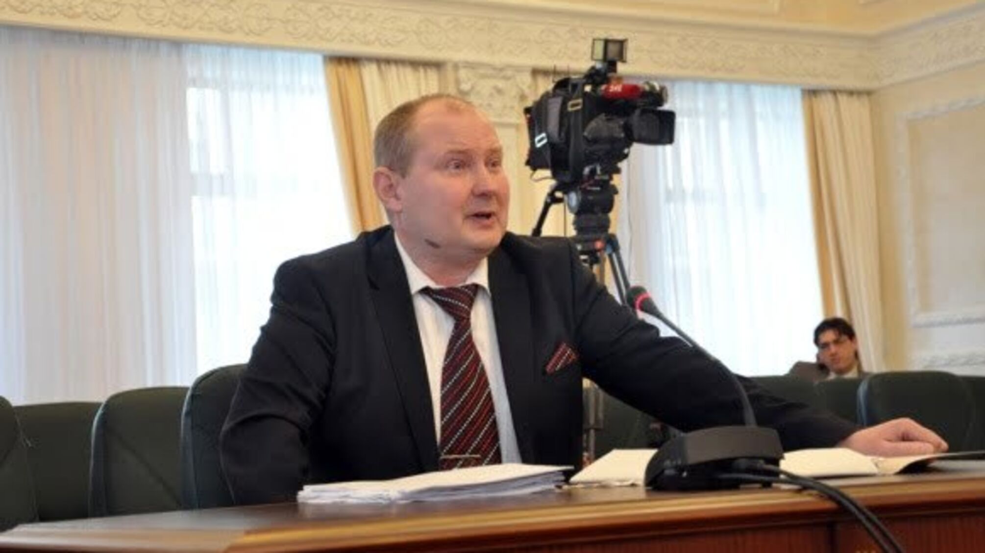 У столиці суд арештував авто одіозного судді Чауса