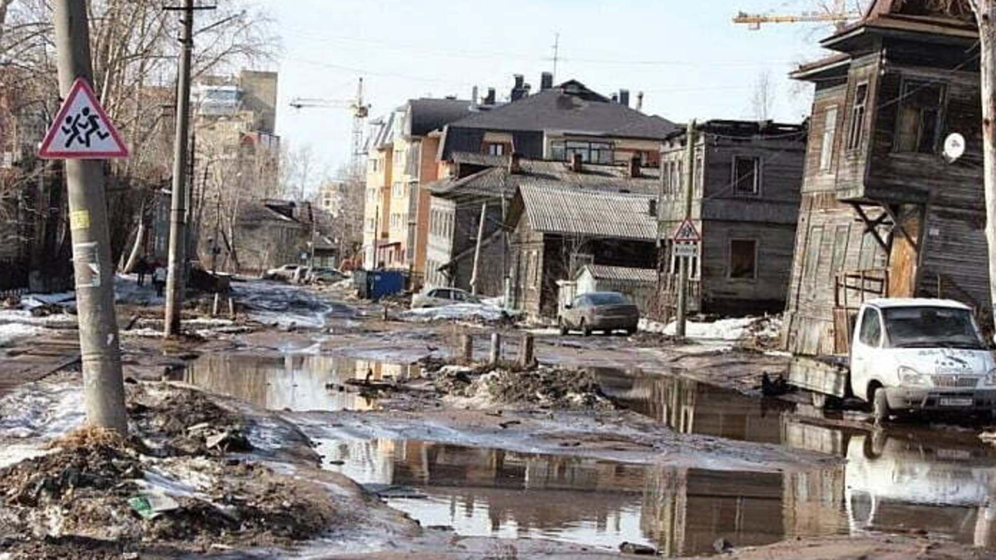 Росіяни вірять в свою армію і вважають, що живуть в розвиненій державі