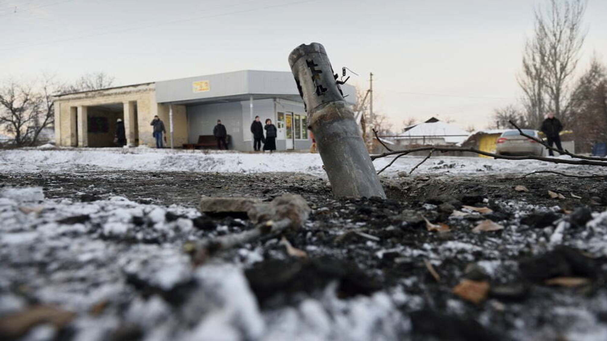Внаслідок мінометного обстрілу Красногорівки постраждав місцевий житель