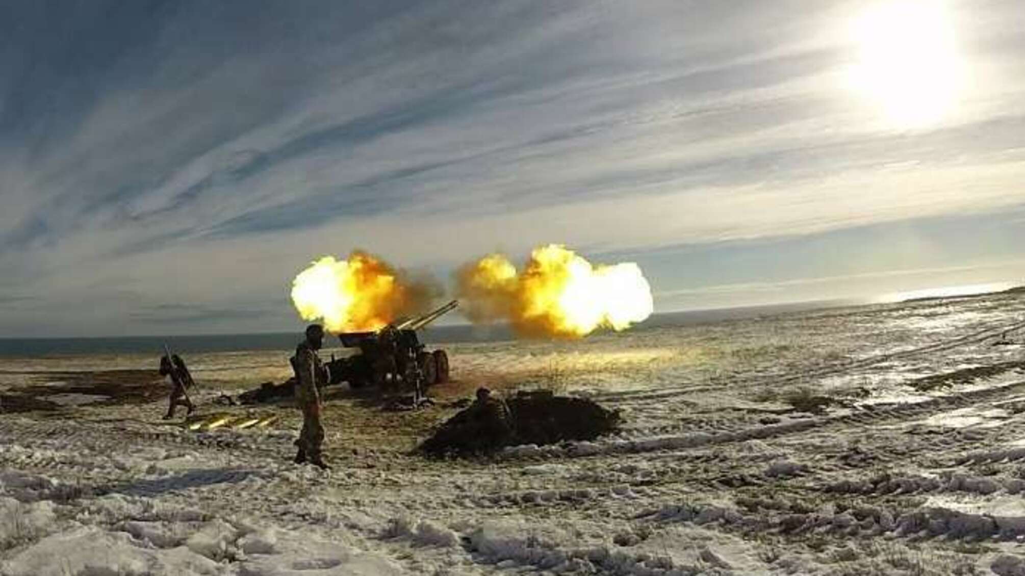 Терористи обстріляли Новозванівку з важкої артилерії