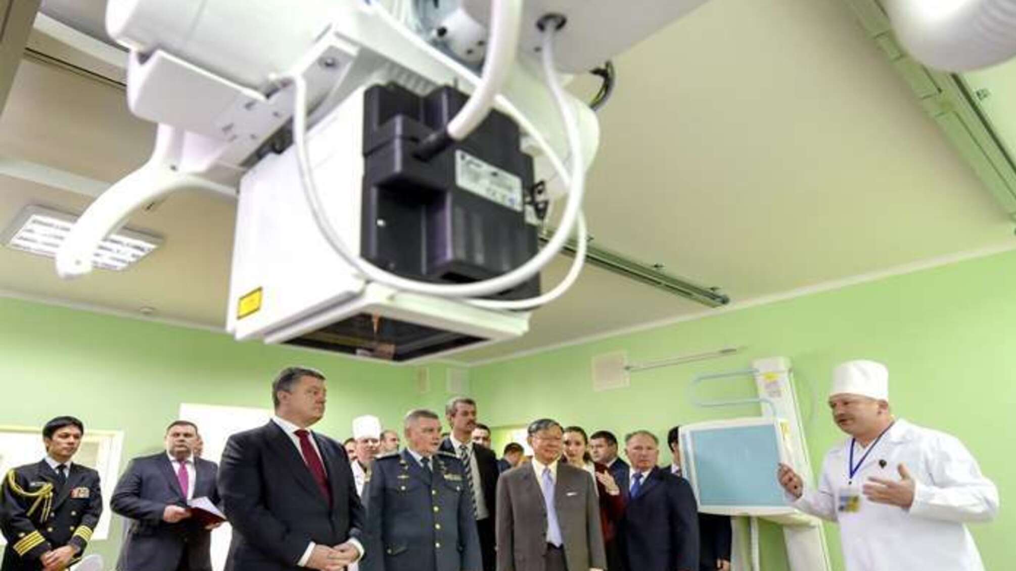 Японія передала українським військовим передове медичне обладнання