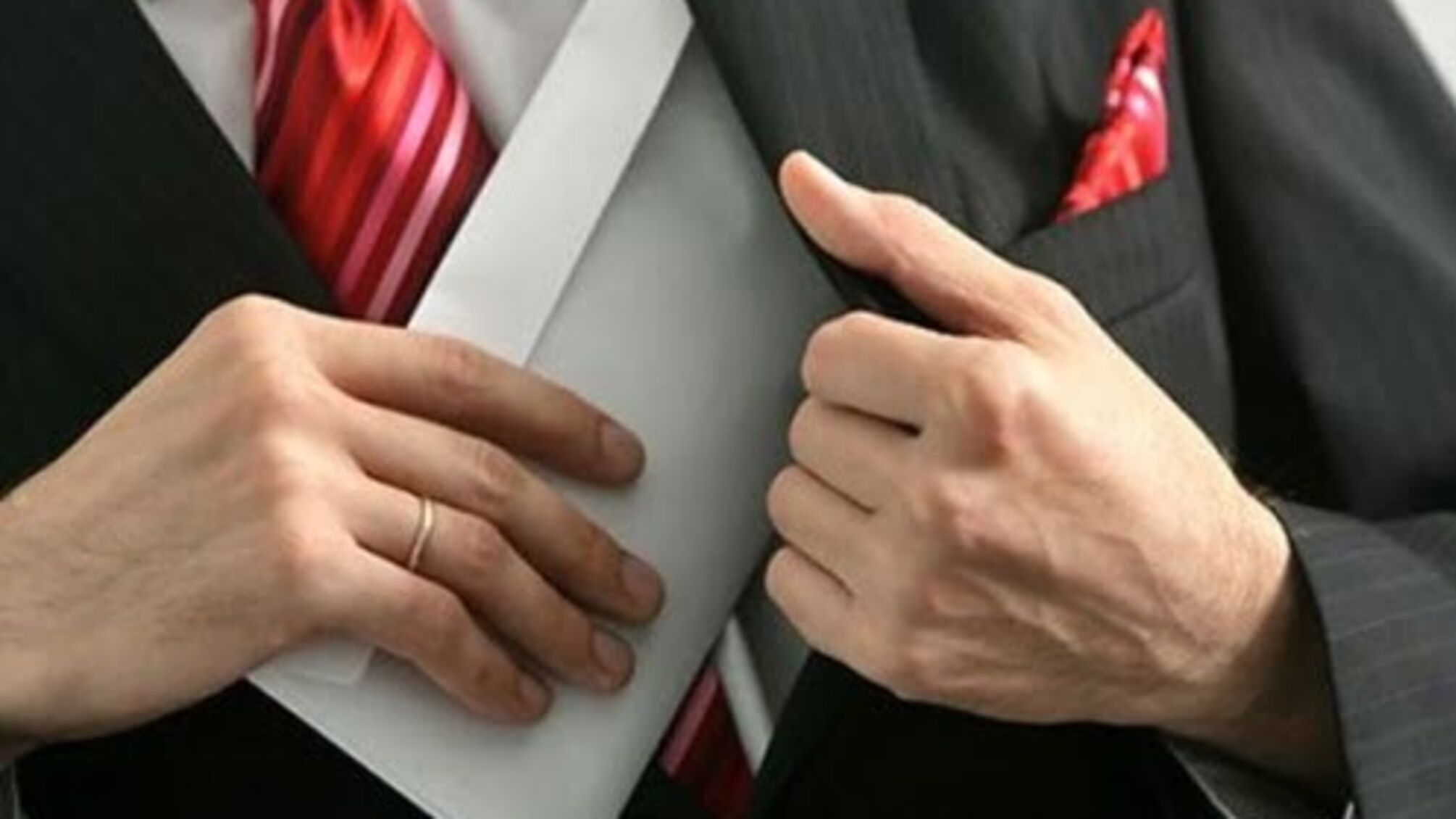 Заступник мера Ужгорода вимагав 40 тис. грн хабара