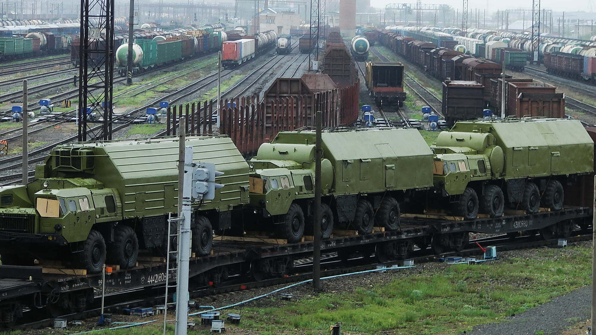 Нардеп показав, як окупанти вивозять з України цінну сировину