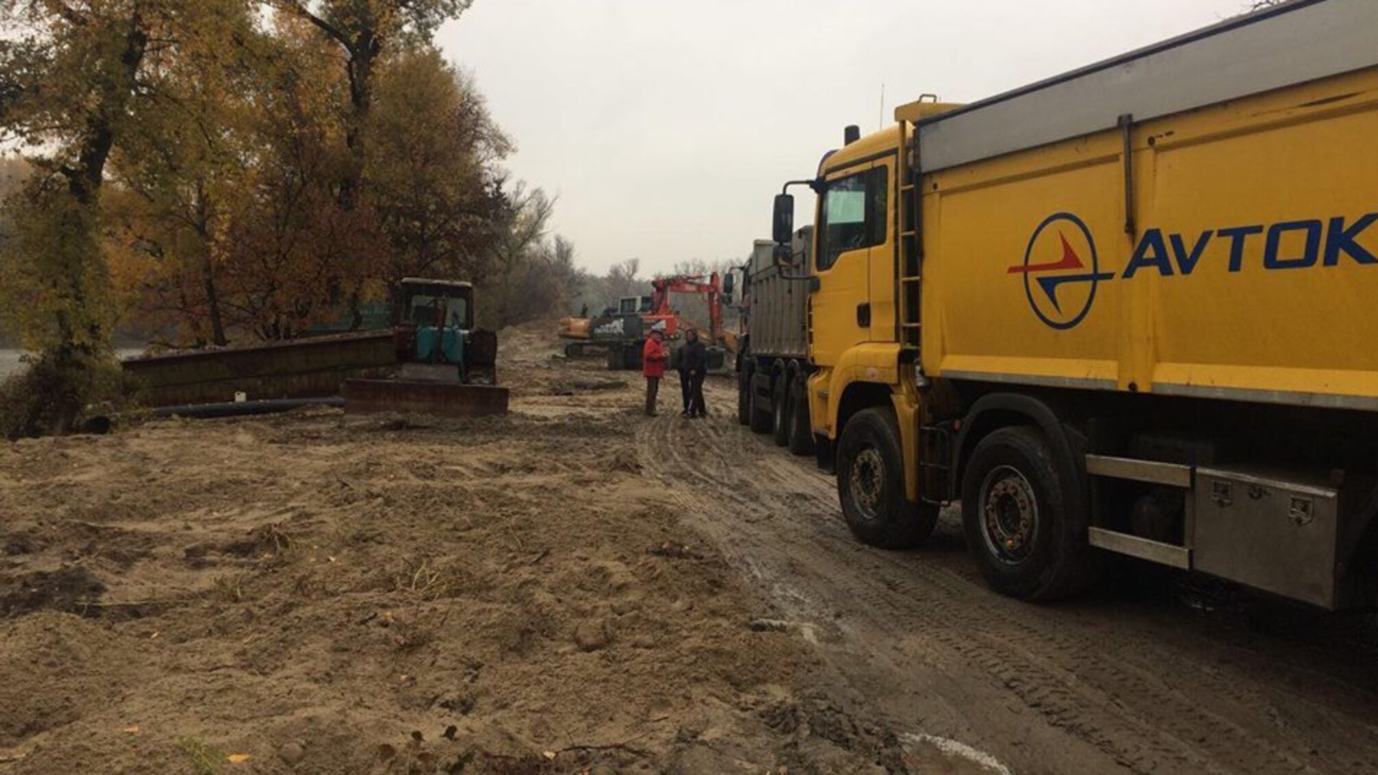 Нелегальна точка видобутку на Голосієві в Києві, через яку 'СтопКор' звертався до міністра Семерака, відновила роботу