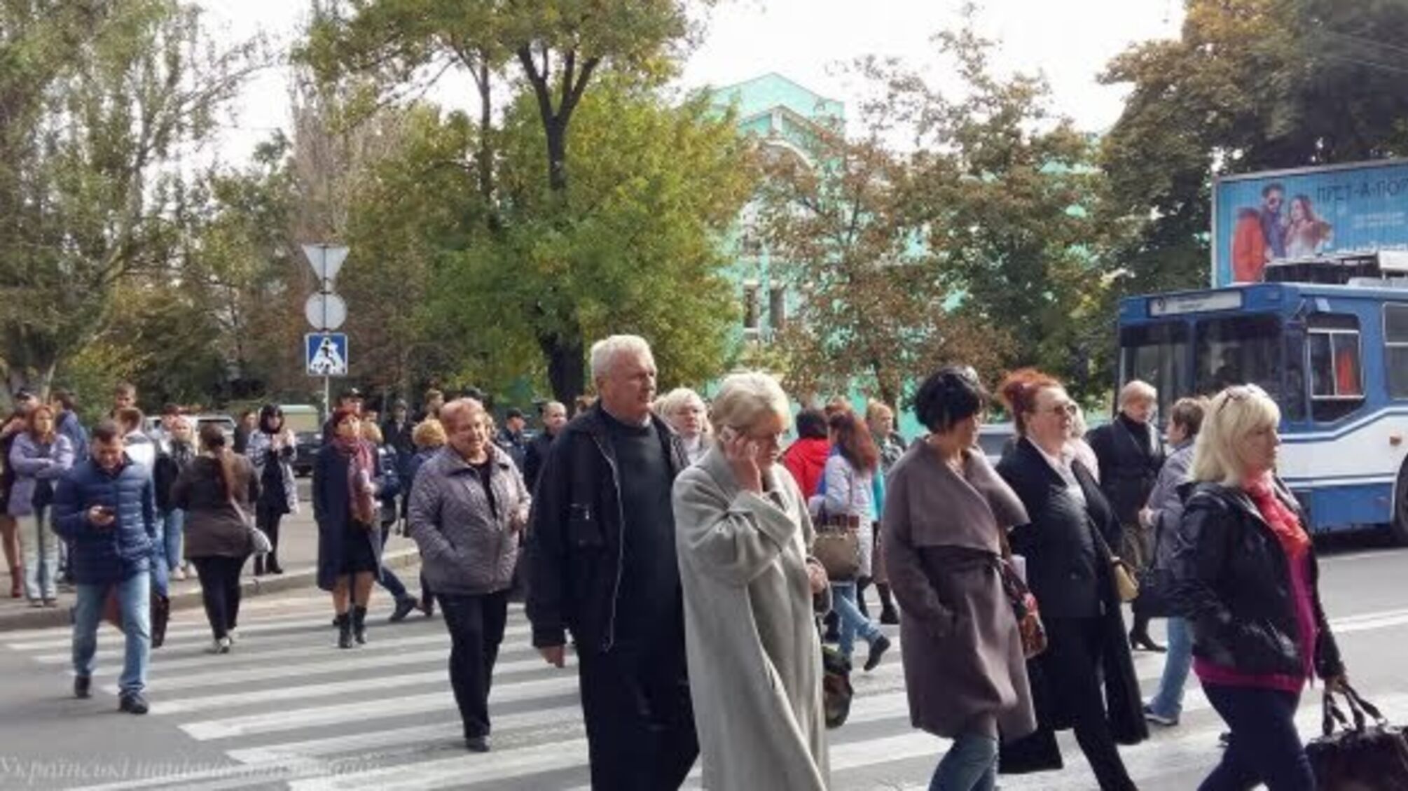 Обурені мешканці Херсона перекрили дорогу через проблему заборгованості по субсидіях