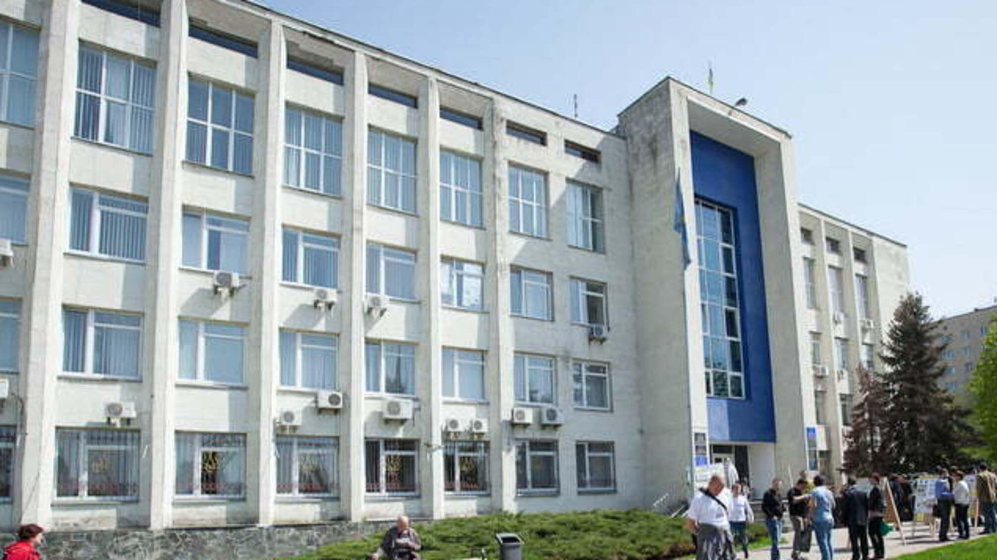 'СтопКор' влаштував очну ставку меру Броварів через мапу України без анексованого Криму та Донбасу