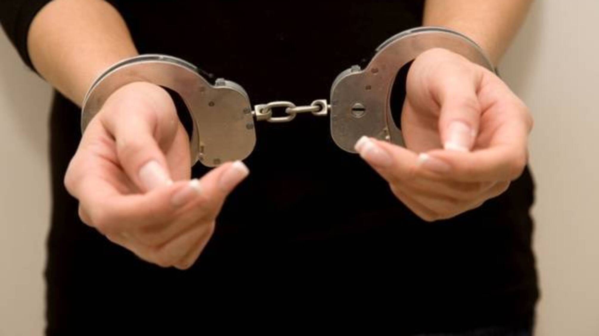 У Дніпрі затримали жінку, яка грабувала пологові будинки