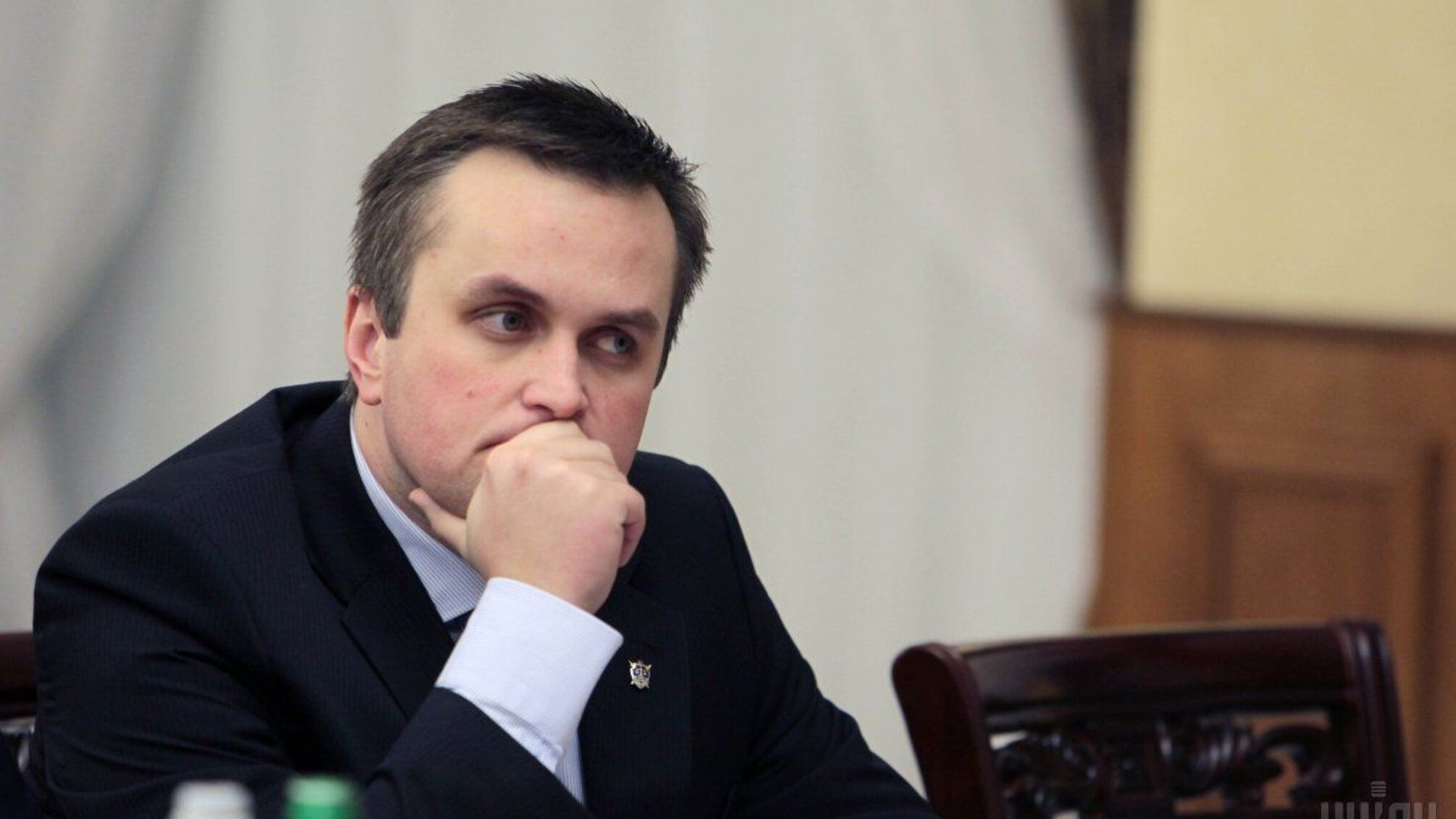 Суддю відсторонили за спробу дати хабар Холодницькому